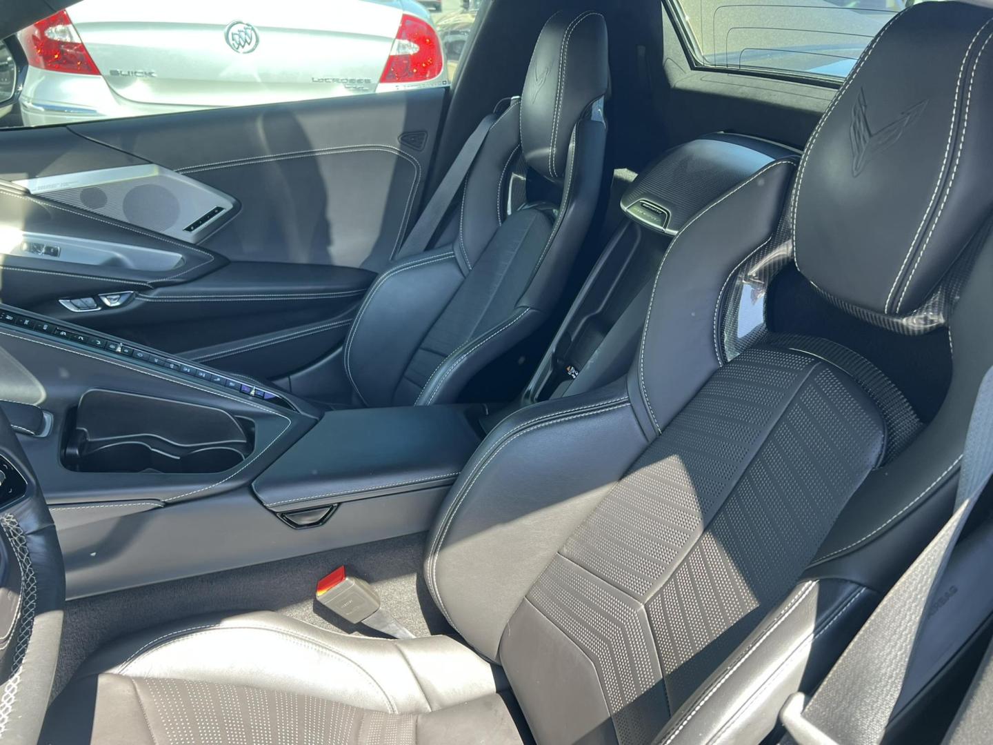 2020 GRAY /Black Leather Chevrolet Corvette Stingray 3LT Convertible (1G1Y83D44L5) with an 6.2L V8 engine, 8A transmission, located at 1018 Brunswick Ave, Trenton, NJ, 08638, (609) 989-0900, 40.240086, -74.748085 - Photo#17