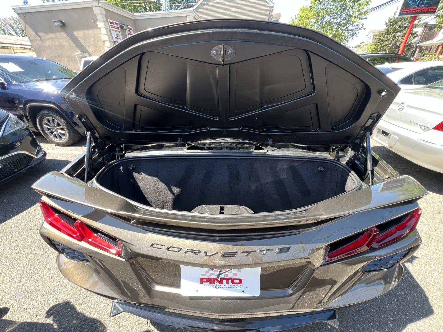 2020 GRAY /Black Leather Chevrolet Corvette Stingray 3LT Convertible (1G1Y83D44L5) with an 6.2L V8 engine, 8A transmission, located at 1018 Brunswick Ave, Trenton, NJ, 08638, (609) 989-0900, 40.240086, -74.748085 - Photo#23