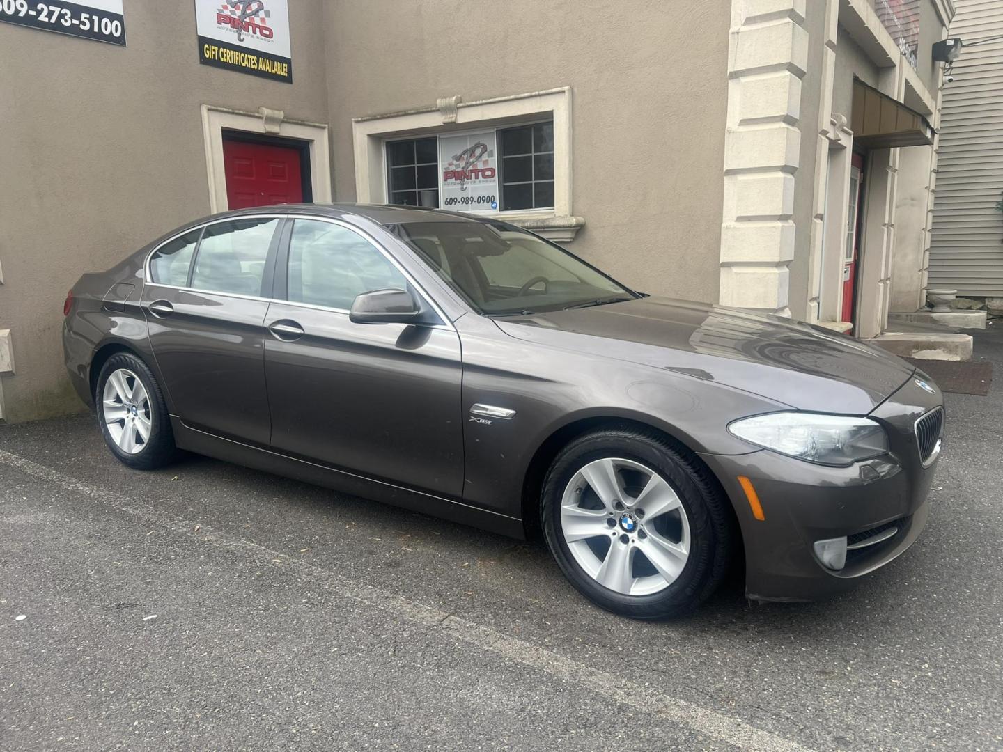 2012 GRAY /Tan Leather BMW 5-Series 528i xDrive (WBAXH5C58CD) with an 2.0L L4 DOHC 16V TURBO engine, 8-Speed Automatic transmission, located at 1018 Brunswick Ave, Trenton, NJ, 08638, (609) 989-0900, 40.240086, -74.748085 - Photo#0