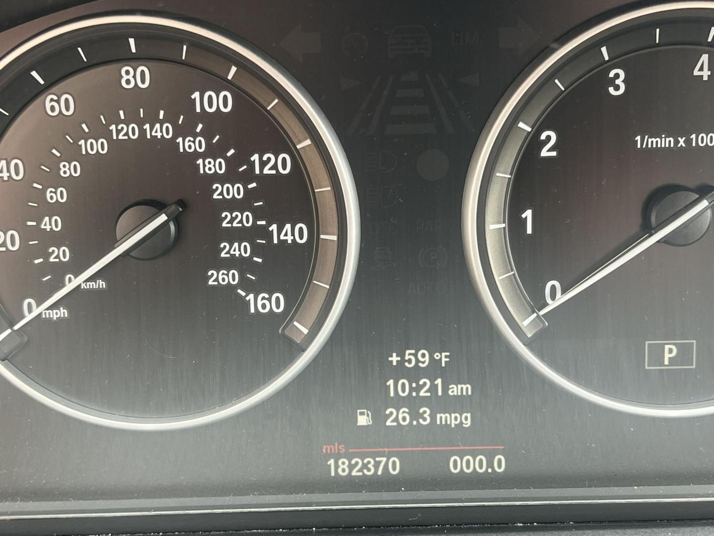 2012 GRAY /Tan Leather BMW 5-Series 528i xDrive (WBAXH5C58CD) with an 2.0L L4 DOHC 16V TURBO engine, 8-Speed Automatic transmission, located at 1018 Brunswick Ave, Trenton, NJ, 08638, (609) 989-0900, 40.240086, -74.748085 - Photo#23