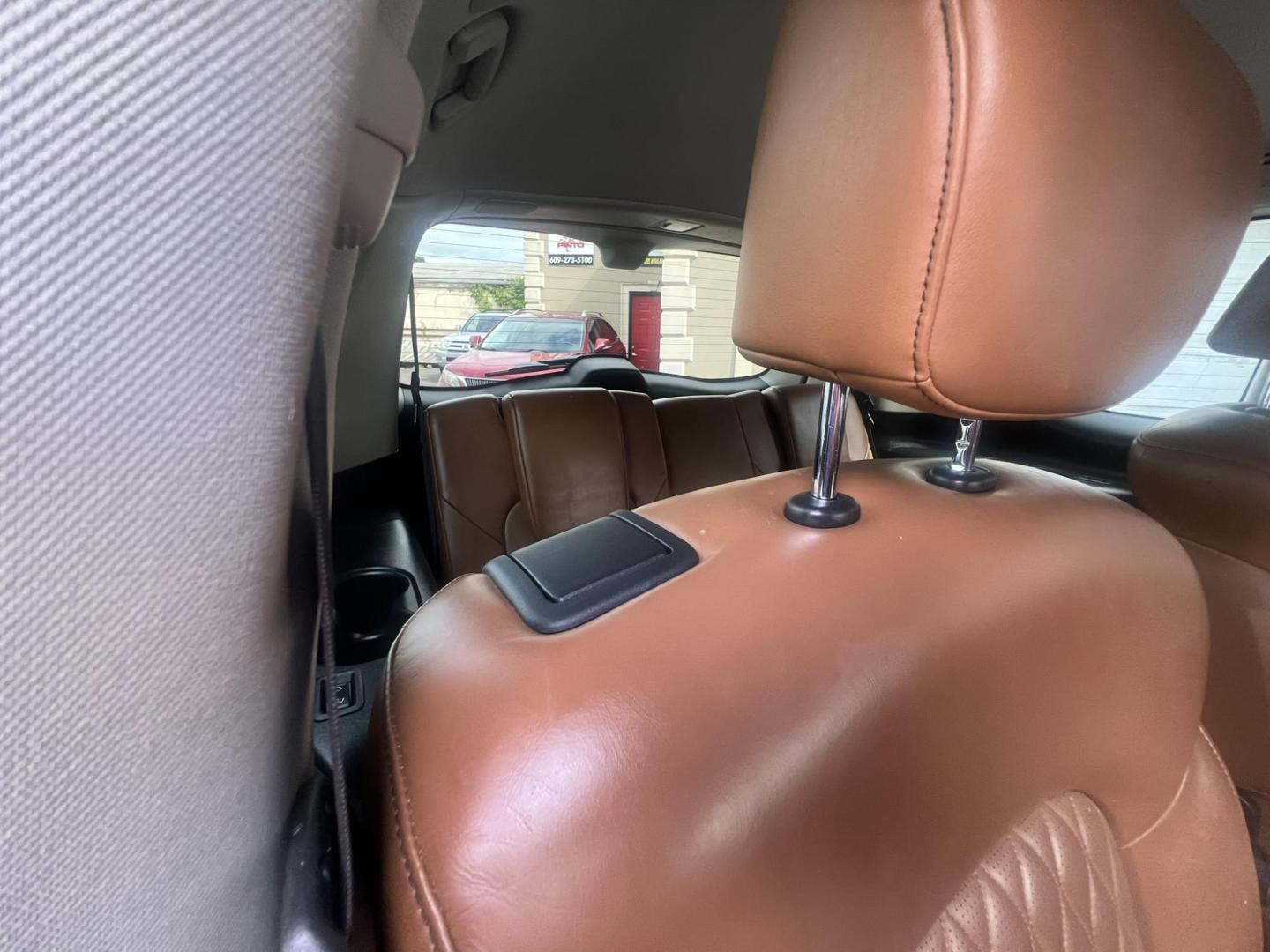 2018 BLACK /Tan Leather Infiniti QX80 4WD (JN8AZ2NE1J9) with an 5.6L V8 DOHC 32V engine, 7A transmission, located at 1018 Brunswick Ave, Trenton, NJ, 08638, (609) 989-0900, 40.240086, -74.748085 - Photo#22