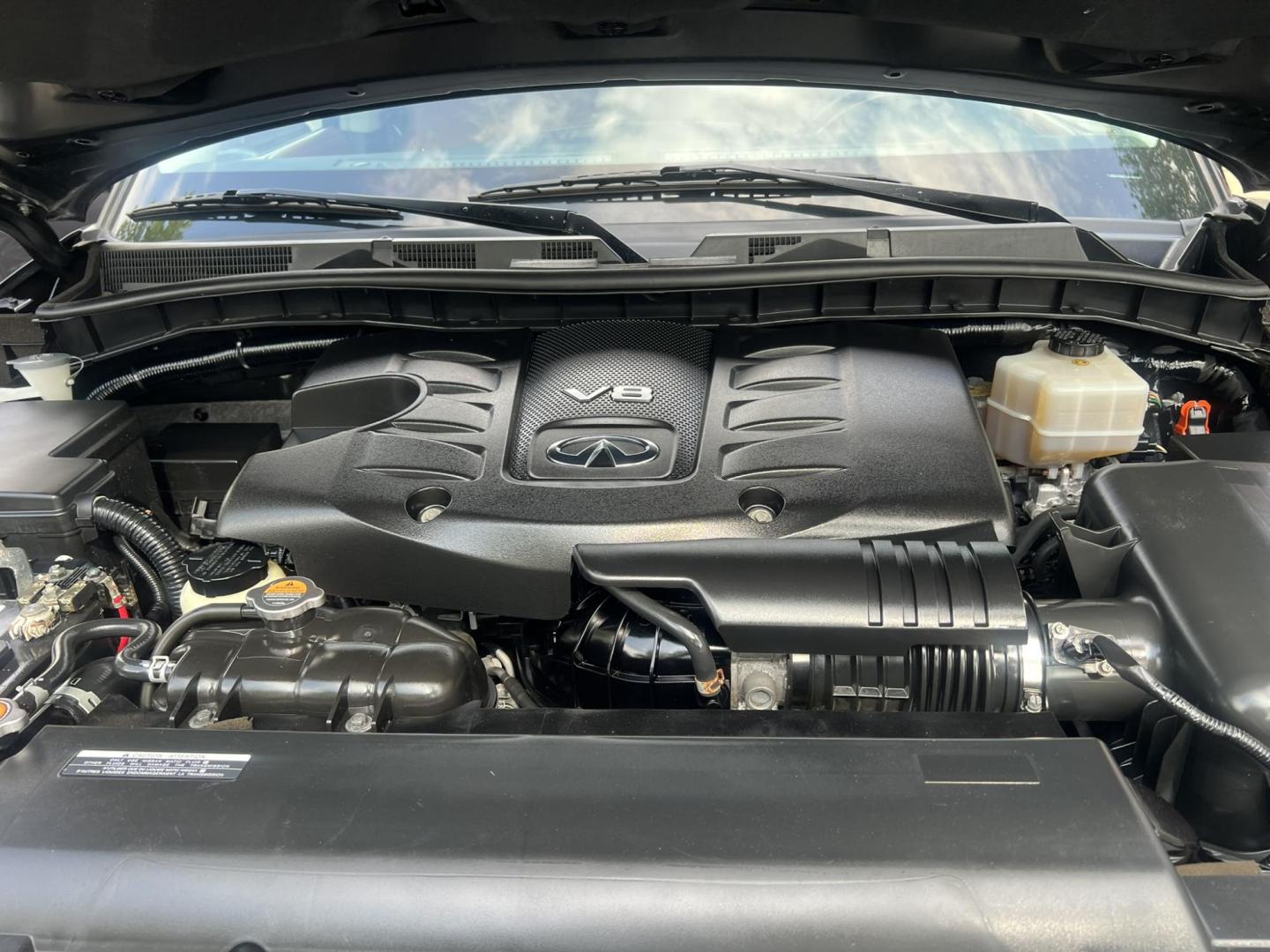2018 BLACK /Tan Leather Infiniti QX80 4WD (JN8AZ2NE1J9) with an 5.6L V8 DOHC 32V engine, 7A transmission, located at 1018 Brunswick Ave, Trenton, NJ, 08638, (609) 989-0900, 40.240086, -74.748085 - Photo#28