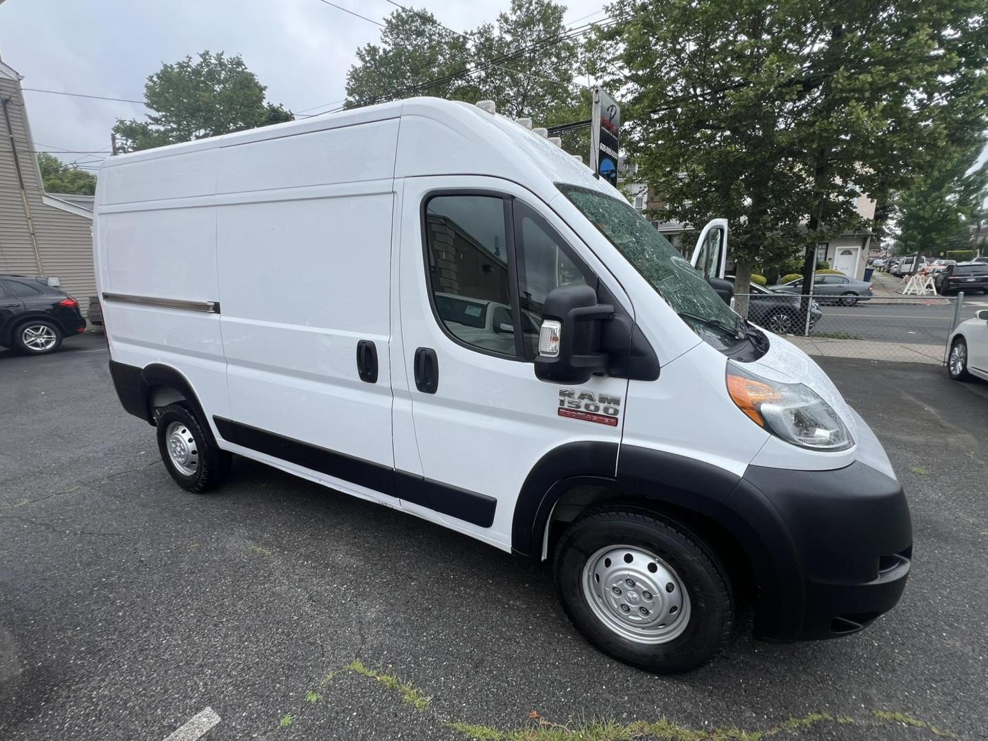 2020 RAM Promaster 1500 High Roof Tradesman 136-in. WB (3C6TRVBG2LE) with an 3.6L V6 engine, 6A transmission, located at 1018 Brunswick Ave, Trenton, NJ, 08638, (609) 989-0900, 40.240086, -74.748085 - Photo#3