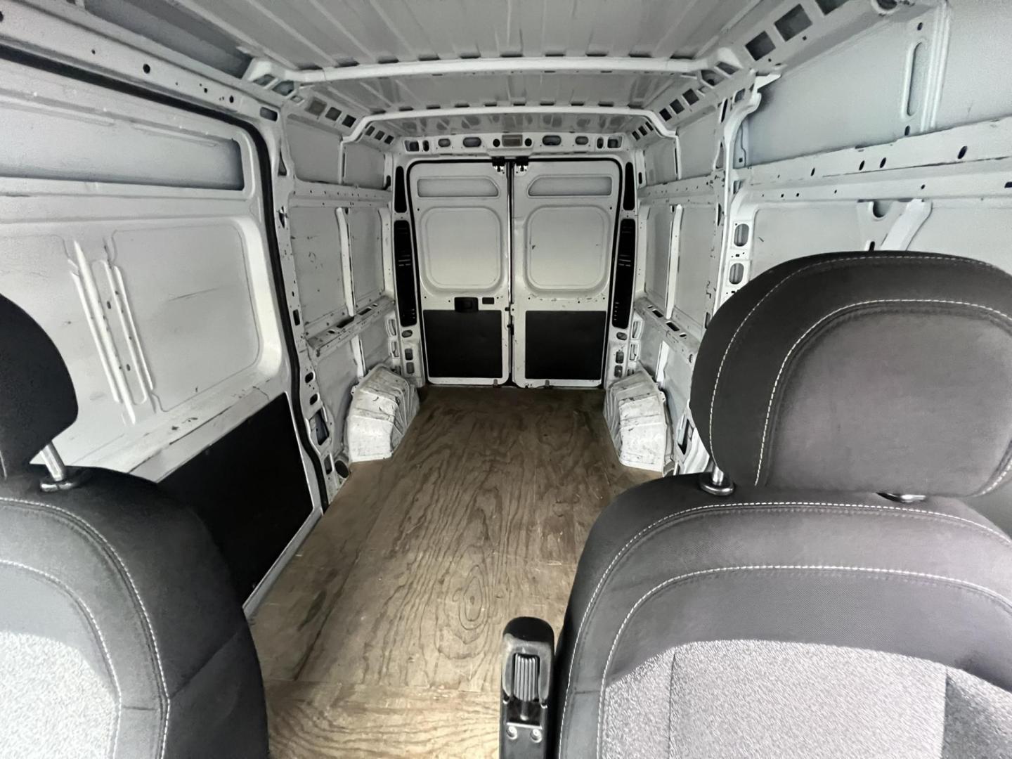 2020 RAM Promaster 1500 High Roof Tradesman 136-in. WB (3C6TRVBG2LE) with an 3.6L V6 engine, 6A transmission, located at 1018 Brunswick Ave, Trenton, NJ, 08638, (609) 989-0900, 40.240086, -74.748085 - Photo#13