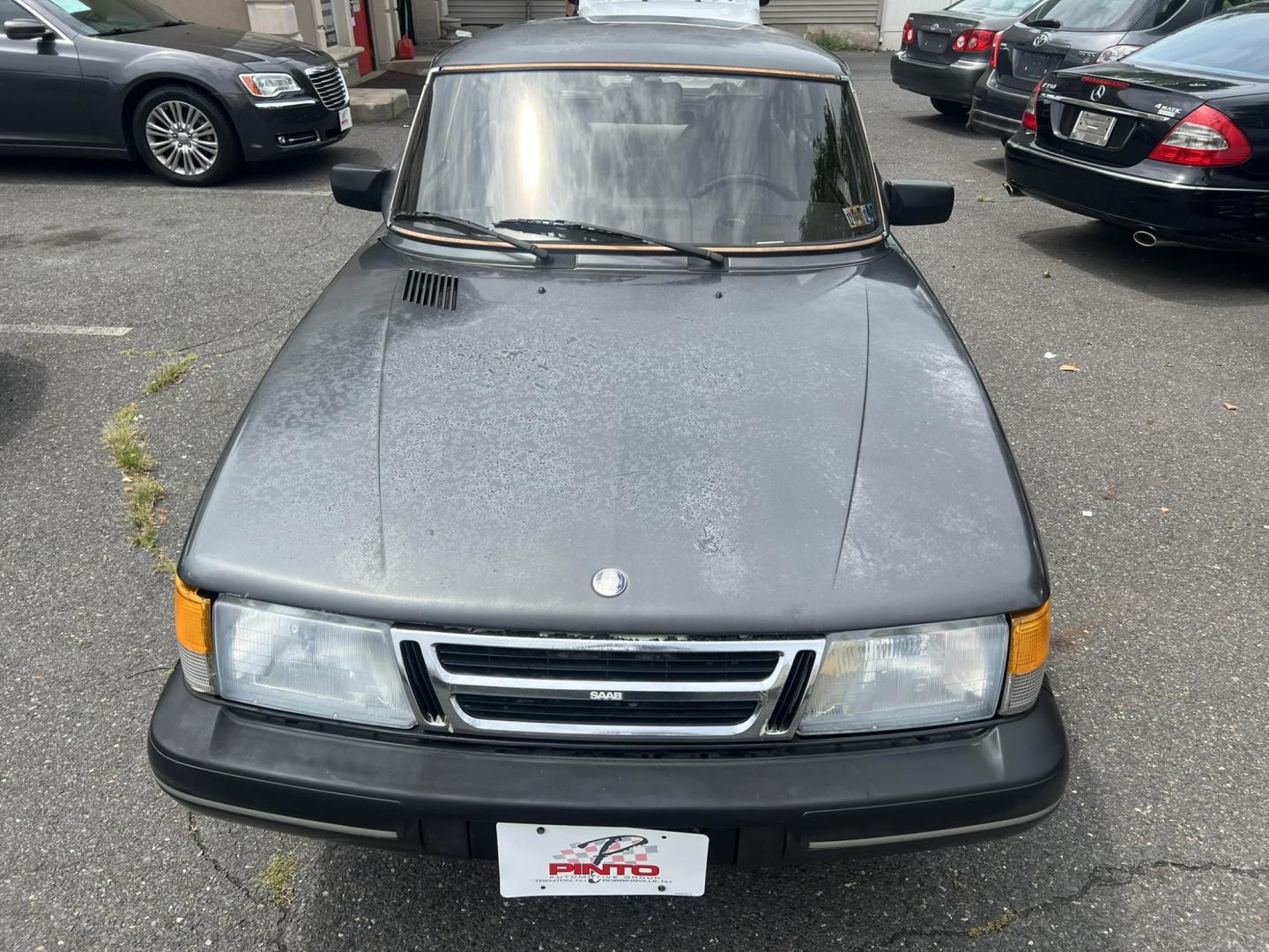 1989 GRAY /Gray Leather Saab 900 Hatchback (YS3AR36D4K3) with an 2.0L L4 DOHC 16V engine, 3-Speed Automatic transmission, located at 1018 Brunswick Ave, Trenton, NJ, 08638, (609) 989-0900, 40.240086, -74.748085 - Photo#1