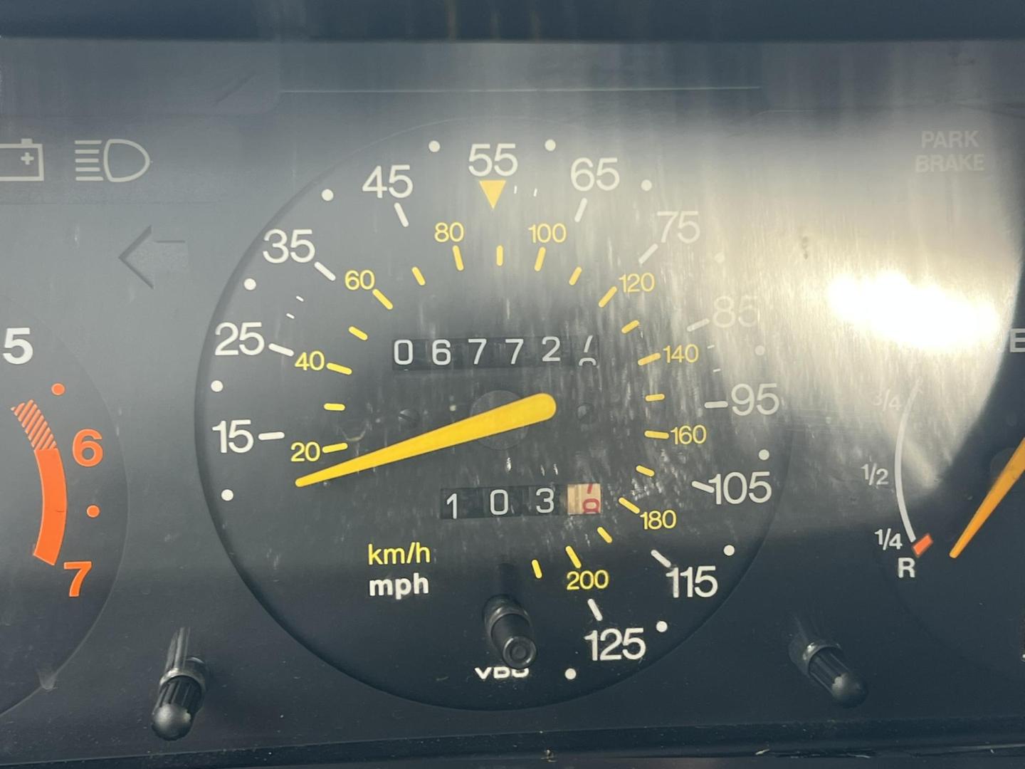1989 GRAY /Gray Leather Saab 900 Hatchback (YS3AR36D4K3) with an 2.0L L4 DOHC 16V engine, 3-Speed Automatic transmission, located at 1018 Brunswick Ave, Trenton, NJ, 08638, (609) 989-0900, 40.240086, -74.748085 - Photo#10