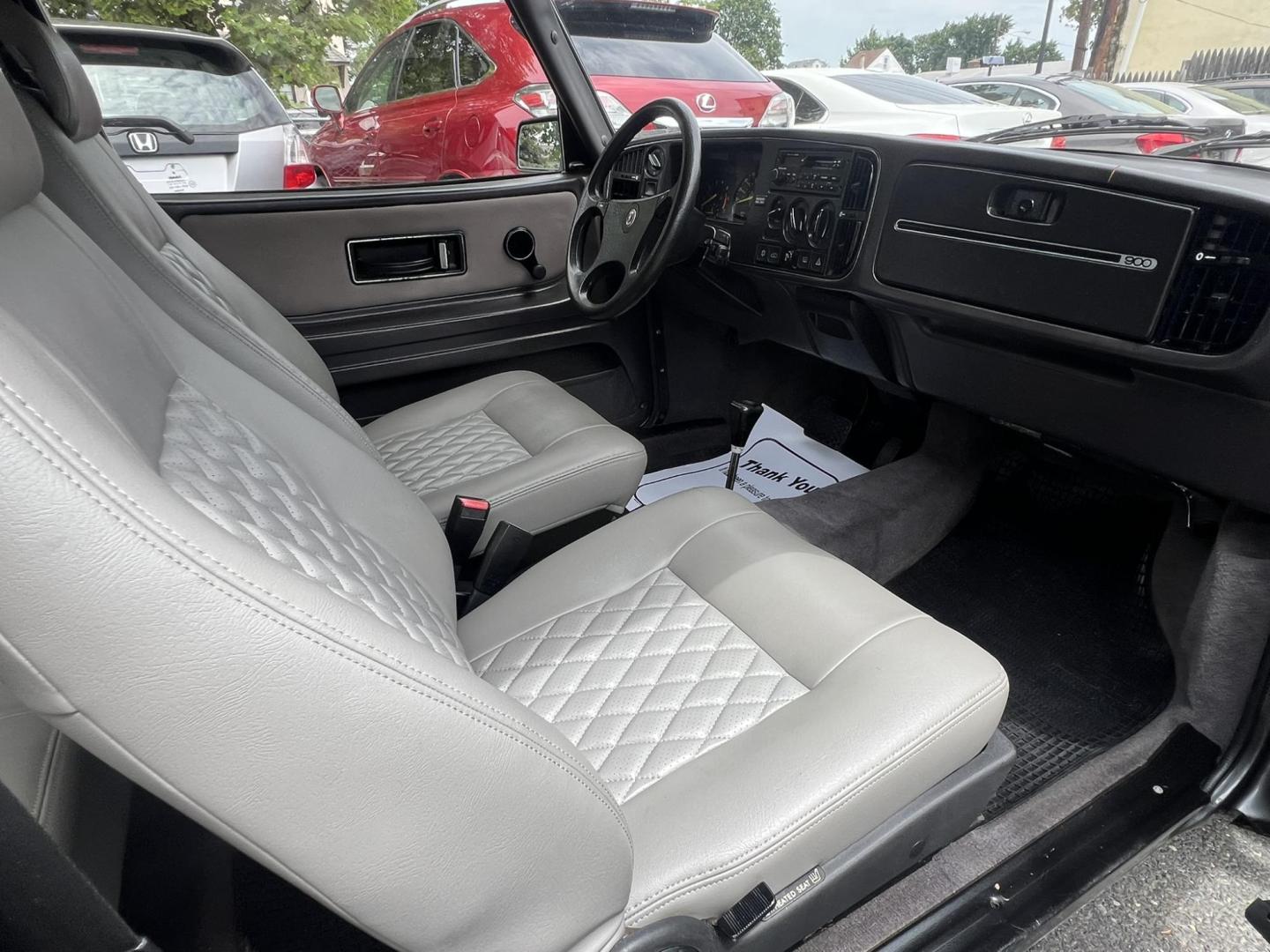 1989 GRAY /Gray Leather Saab 900 Hatchback (YS3AR36D4K3) with an 2.0L L4 DOHC 16V engine, 3-Speed Automatic transmission, located at 1018 Brunswick Ave, Trenton, NJ, 08638, (609) 989-0900, 40.240086, -74.748085 - Photo#12