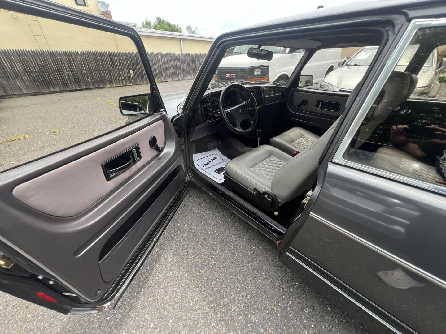 1989 GRAY /Gray Leather Saab 900 Hatchback (YS3AR36D4K3) with an 2.0L L4 DOHC 16V engine, 3-Speed Automatic transmission, located at 1018 Brunswick Ave, Trenton, NJ, 08638, (609) 989-0900, 40.240086, -74.748085 - Photo#15