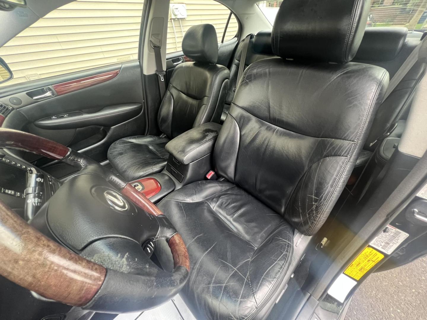 2002 BLACK /Black Leather Lexus ES 300 Sedan (JTHBF30G220) with an 3.0L V6 DOHC 24V engine, 5-Speed Automatic Overdrive transmission, located at 1018 Brunswick Ave, Trenton, NJ, 08638, (609) 989-0900, 40.240086, -74.748085 - Photo#14