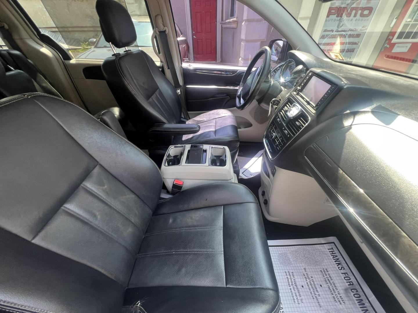 2012 GRAY /Black Leather Chrysler Town & Country Touring-L (2C4RC1CG5CR) with an 3.6L V6 DOHC 24V engine, 6-Speed Automatic transmission, located at 1018 Brunswick Ave, Trenton, NJ, 08638, (609) 989-0900, 40.240086, -74.748085 - Photo#15