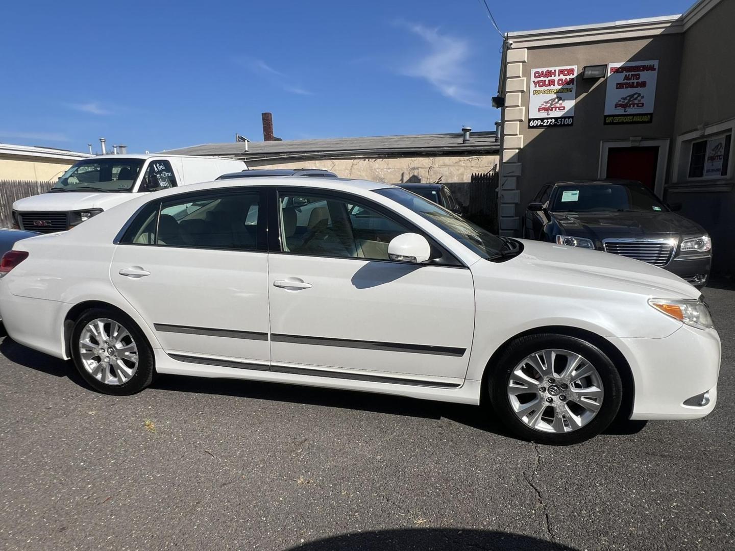 2011 White Toyota Avalon Base (4T1BK3DB2BU) with an 3.5L V6 DOHC 24V engine, 6-Speed Automatic transmission, located at 1018 Brunswick Ave, Trenton, NJ, 08638, (609) 989-0900, 40.240086, -74.748085 - Photo#0