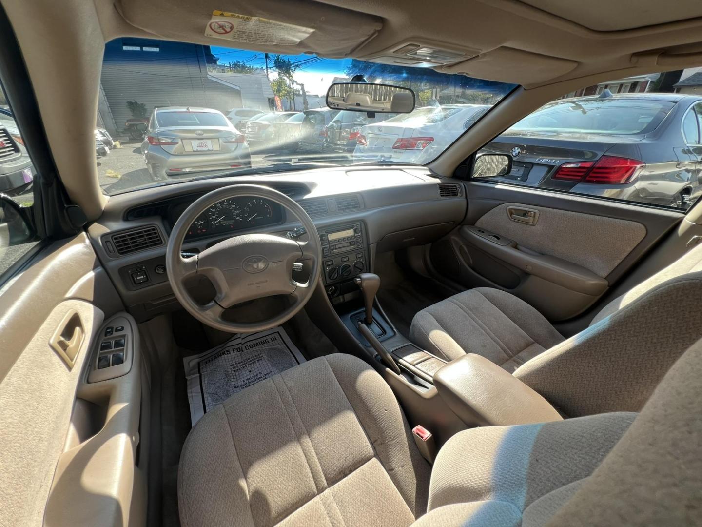 2001 BLACK /beige Toyota Camry CE (4T1BG28K01U) with an 2.2L L4 DOHC 16V engine, located at 1018 Brunswick Ave, Trenton, NJ, 08638, (609) 989-0900, 40.240086, -74.748085 - Photo#11