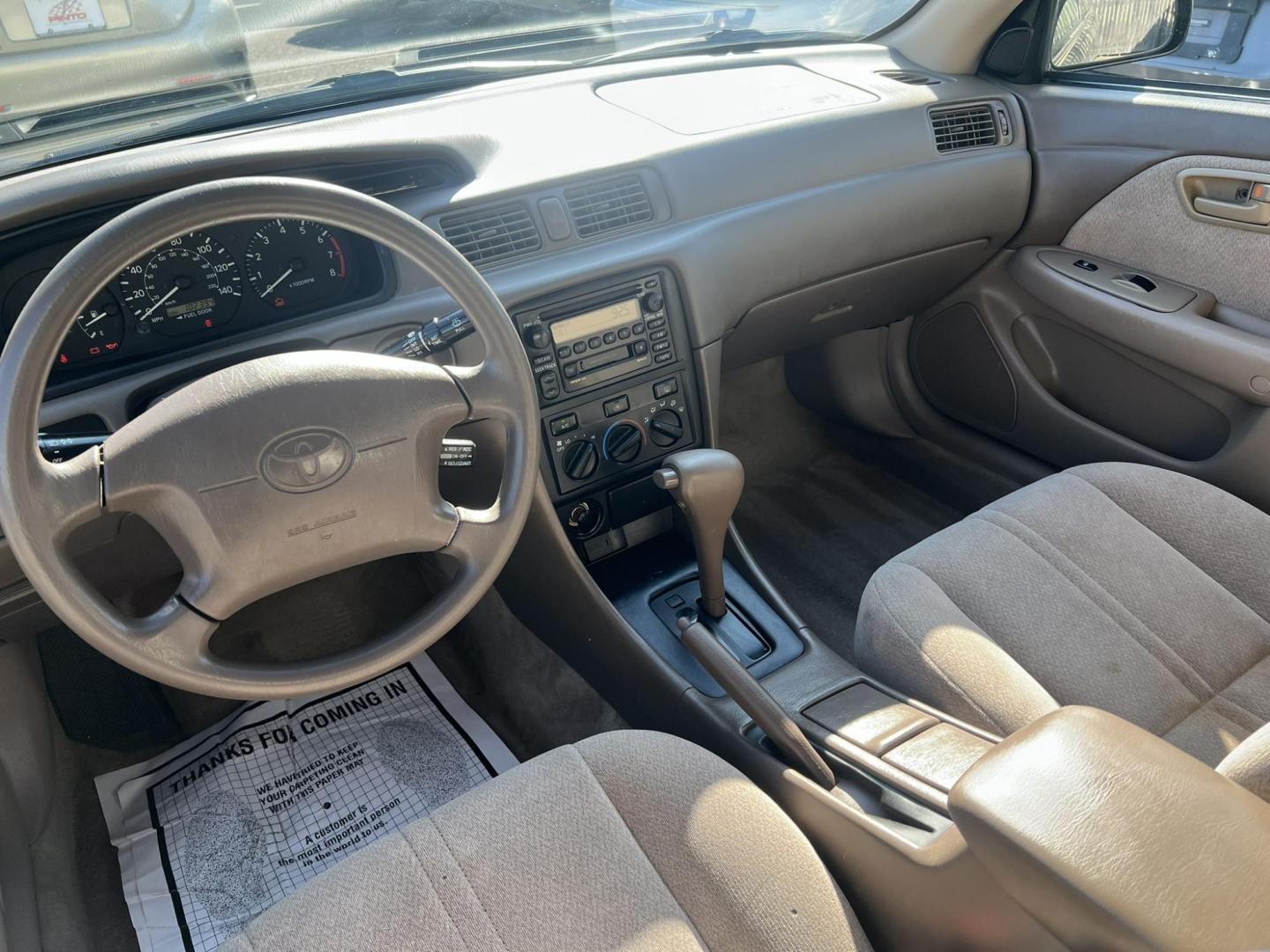 2001 BLACK /beige Toyota Camry CE (4T1BG28K01U) with an 2.2L L4 DOHC 16V engine, located at 1018 Brunswick Ave, Trenton, NJ, 08638, (609) 989-0900, 40.240086, -74.748085 - Photo#10