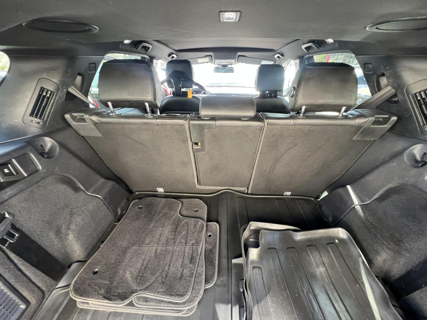 2019 Red /Black Leather Land Rover Discovery Sport HSE (SALCR2FXXKH) with an 2.0L L4 DOHC 16V engine, 9A transmission, located at 1018 Brunswick Ave, Trenton, NJ, 08638, (609) 989-0900, 40.240086, -74.748085 - A really clean 1 owner Land Rover Discovery Sport! Super Clean and serviced up. A must see and drive ASAP, call Anthony to set up an appt. 609-273-5100 - Photo#17