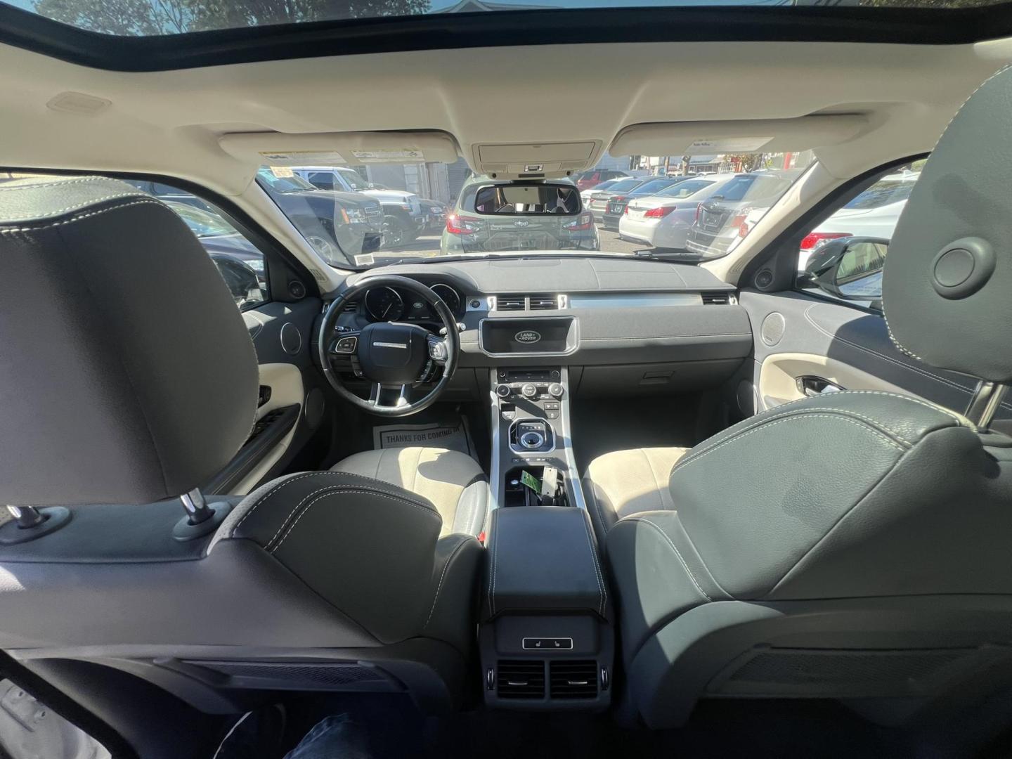 2017 White Land Rover Range Rover Evoque SE (SALVP2BG1HH) with an 2.0L L4 DOHC 24V TURBO engine, 9A transmission, located at 1018 Brunswick Ave, Trenton, NJ, 08638, (609) 989-0900, 40.240086, -74.748085 - Photo#10
