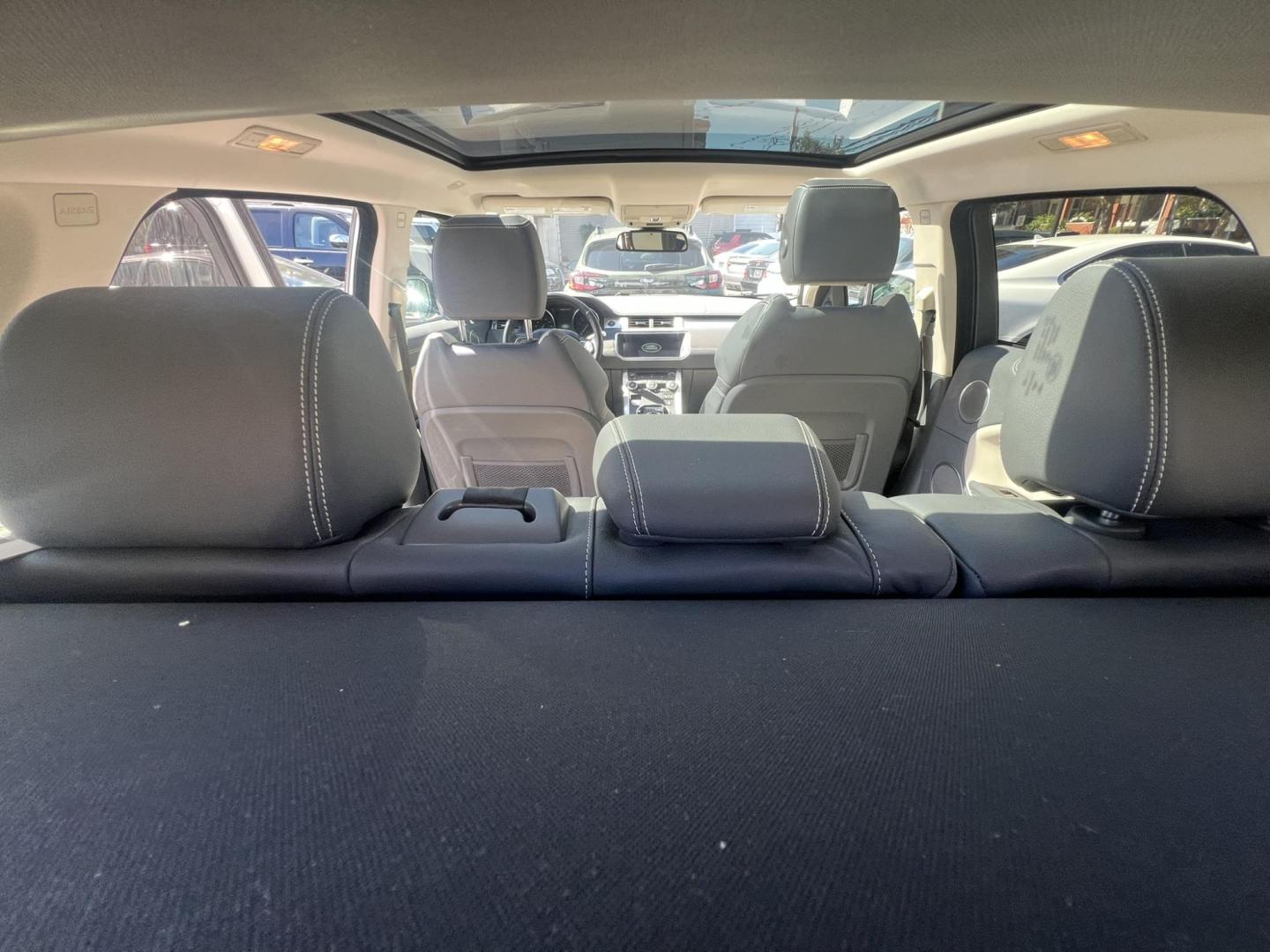 2017 White Land Rover Range Rover Evoque SE (SALVP2BG1HH) with an 2.0L L4 DOHC 24V TURBO engine, 9A transmission, located at 1018 Brunswick Ave, Trenton, NJ, 08638, (609) 989-0900, 40.240086, -74.748085 - Photo#13