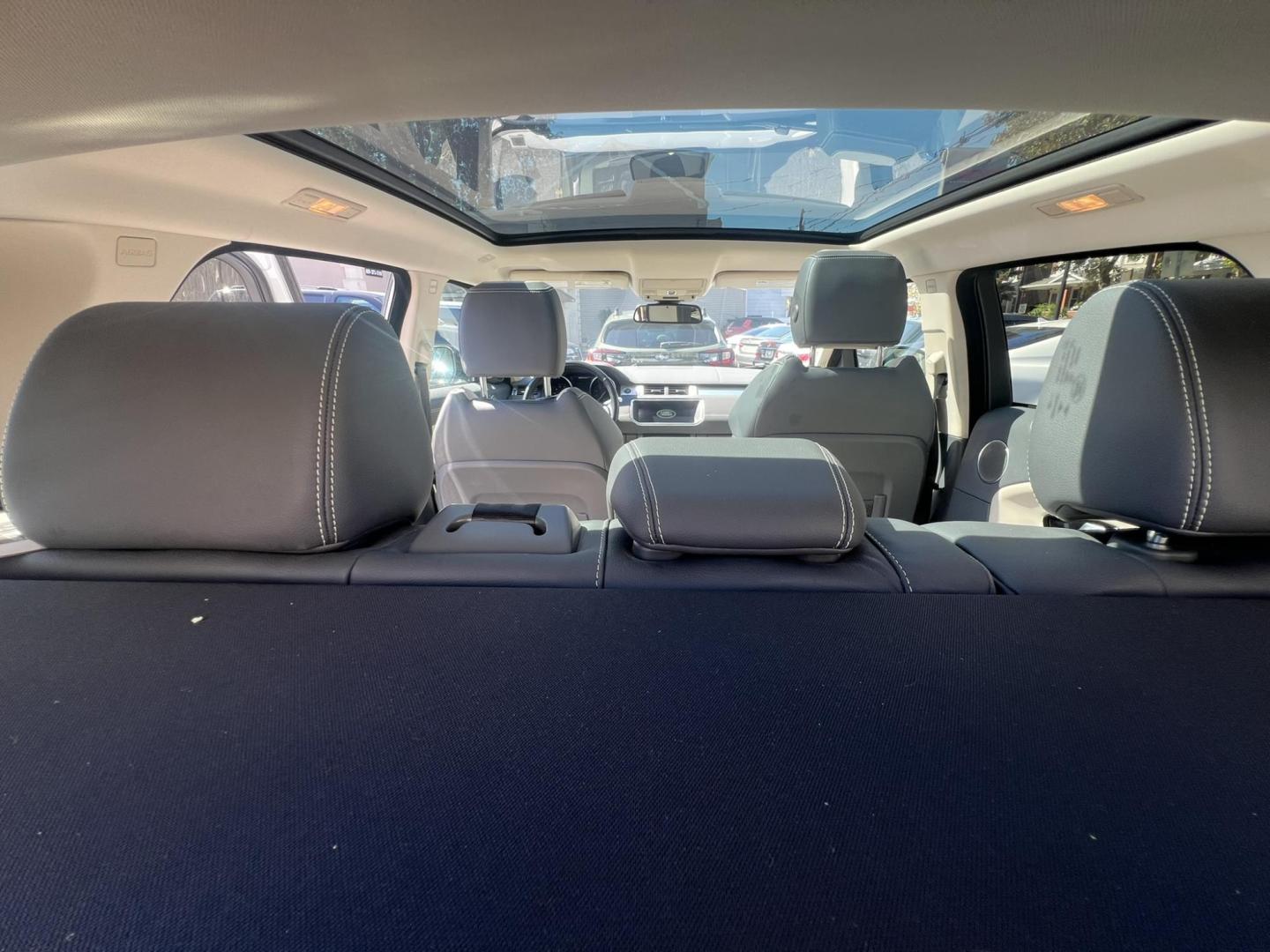 2017 White Land Rover Range Rover Evoque SE (SALVP2BG1HH) with an 2.0L L4 DOHC 24V TURBO engine, 9A transmission, located at 1018 Brunswick Ave, Trenton, NJ, 08638, (609) 989-0900, 40.240086, -74.748085 - Photo#14