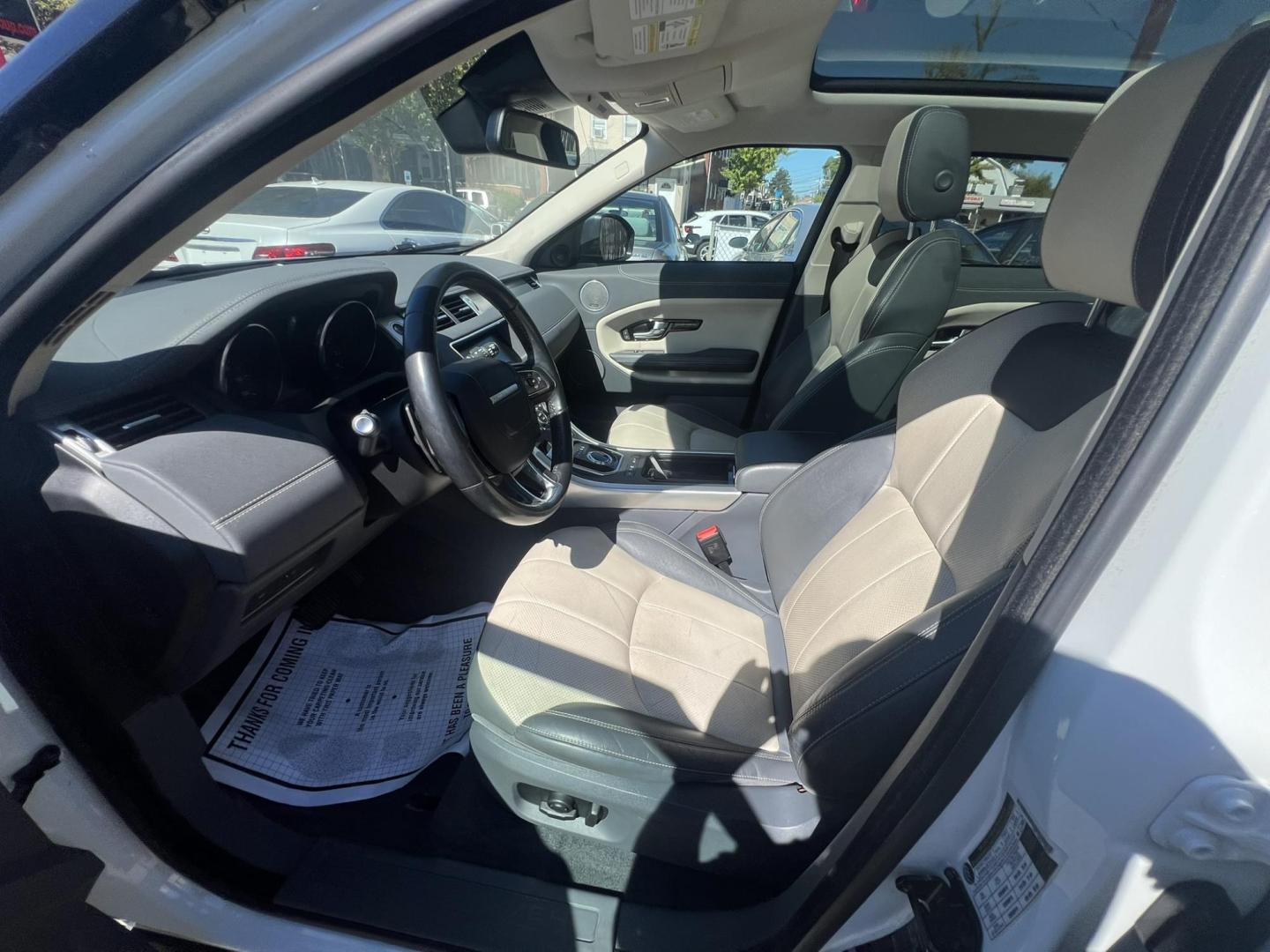 2017 White Land Rover Range Rover Evoque SE (SALVP2BG1HH) with an 2.0L L4 DOHC 24V TURBO engine, 9A transmission, located at 1018 Brunswick Ave, Trenton, NJ, 08638, (609) 989-0900, 40.240086, -74.748085 - Photo#19