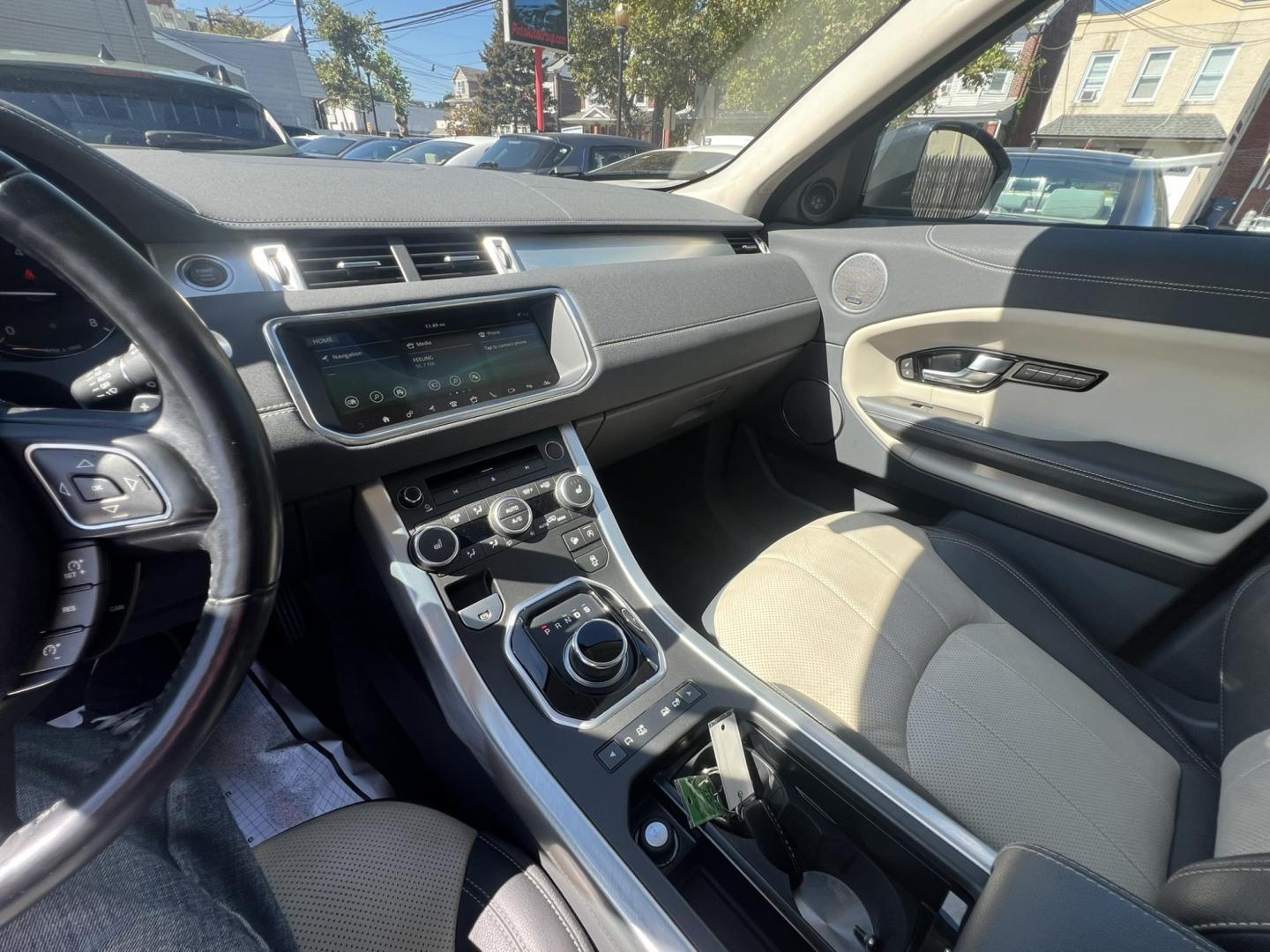 2017 White Land Rover Range Rover Evoque SE (SALVP2BG1HH) with an 2.0L L4 DOHC 24V TURBO engine, 9A transmission, located at 1018 Brunswick Ave, Trenton, NJ, 08638, (609) 989-0900, 40.240086, -74.748085 - Photo#22
