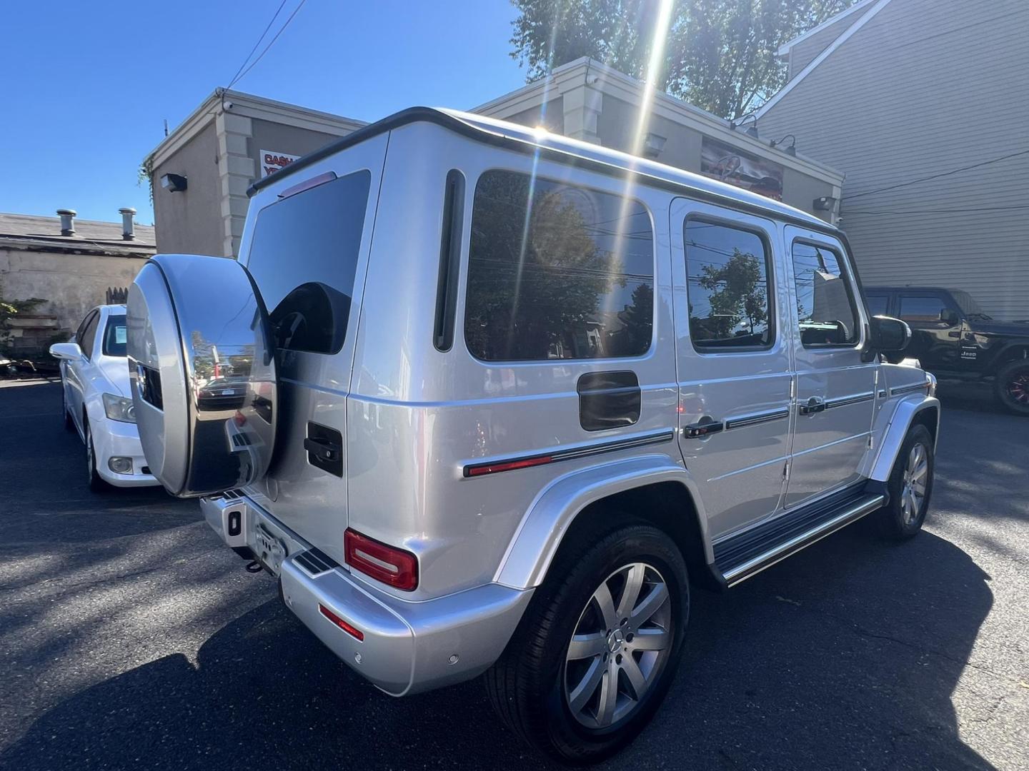 2019 SILVER /Black Leather Mercedes-Benz G-Class G550 (WDCYC6BJXKX) with an 4.0L V8 SOHC 24V engine, 7A transmission, located at 1018 Brunswick Ave, Trenton, NJ, 08638, (609) 989-0900, 40.240086, -74.748085 - Photo#2