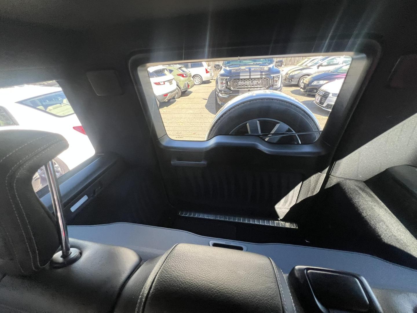 2019 SILVER /Black Leather Mercedes-Benz G-Class G550 (WDCYC6BJXKX) with an 4.0L V8 SOHC 24V engine, 7A transmission, located at 1018 Brunswick Ave, Trenton, NJ, 08638, (609) 989-0900, 40.240086, -74.748085 - Photo#7