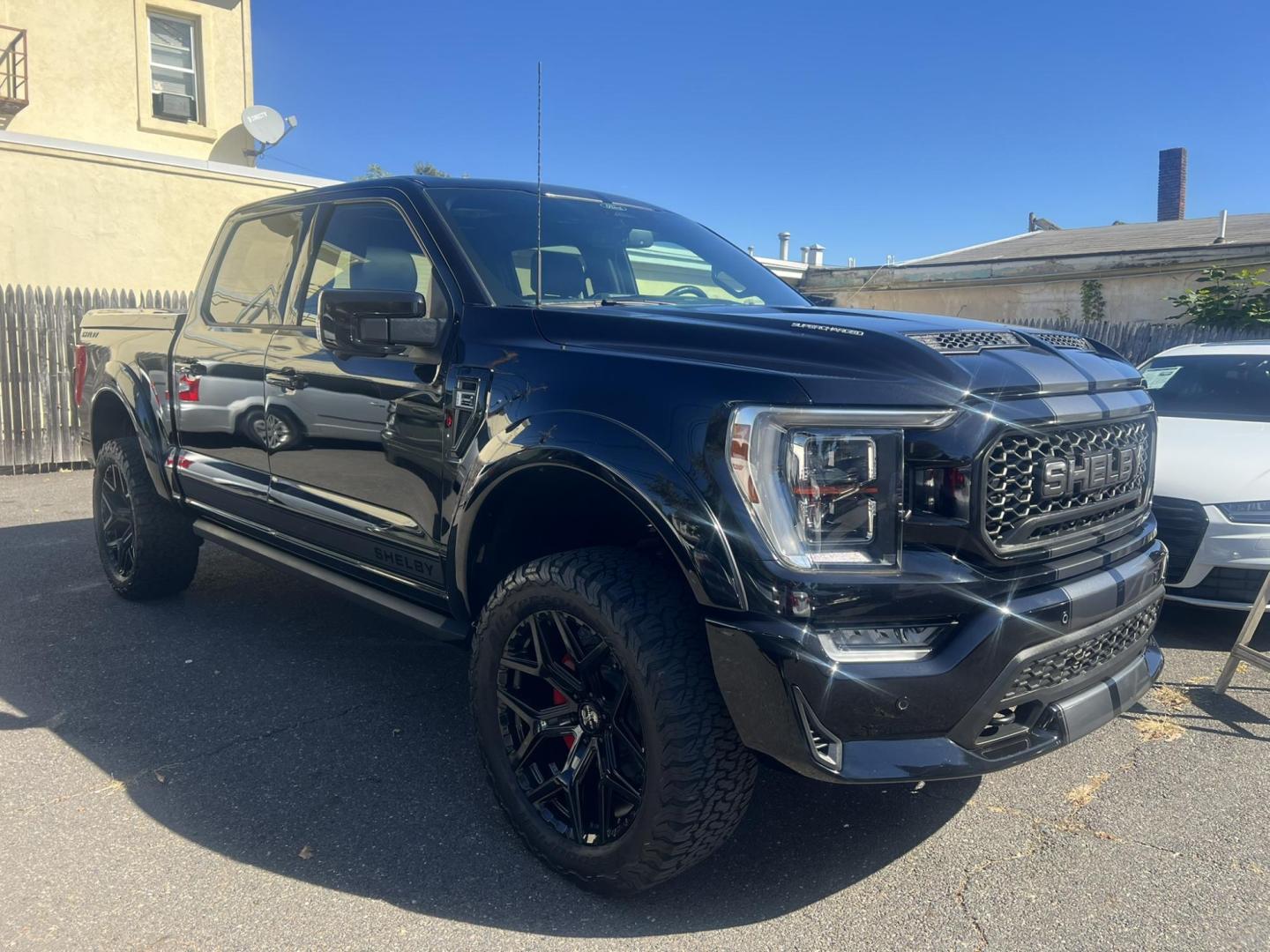 2022 BLACK Ford F-150 XL SuperCrew 6.5-ft. Bed 4WD (1FTFW1E51NF) with an 5.0L V8 OHV 16V engine, 6A transmission, located at 1018 Brunswick Ave, Trenton, NJ, 08638, (609) 989-0900, 40.240086, -74.748085 - Photo#4