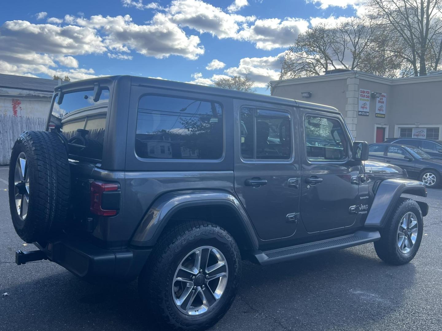 2019 GRAY /Black Jeep Wrangler Unlimited Sahara (1C4HJXEN1KW) with an 2.0L L4 DOHC 16V TURBO engine, 6A transmission, located at 1018 Brunswick Ave, Trenton, NJ, 08638, (609) 989-0900, 40.240086, -74.748085 - Wow! This Sahara is loaded up with great options and a great color combo! Just serviced up and looks and runs like brand new! A must see and drive ASAP while it lasts! Please call Anthony to set up an appt. to see it, 609-273-5100. Financing available!! - Photo#6