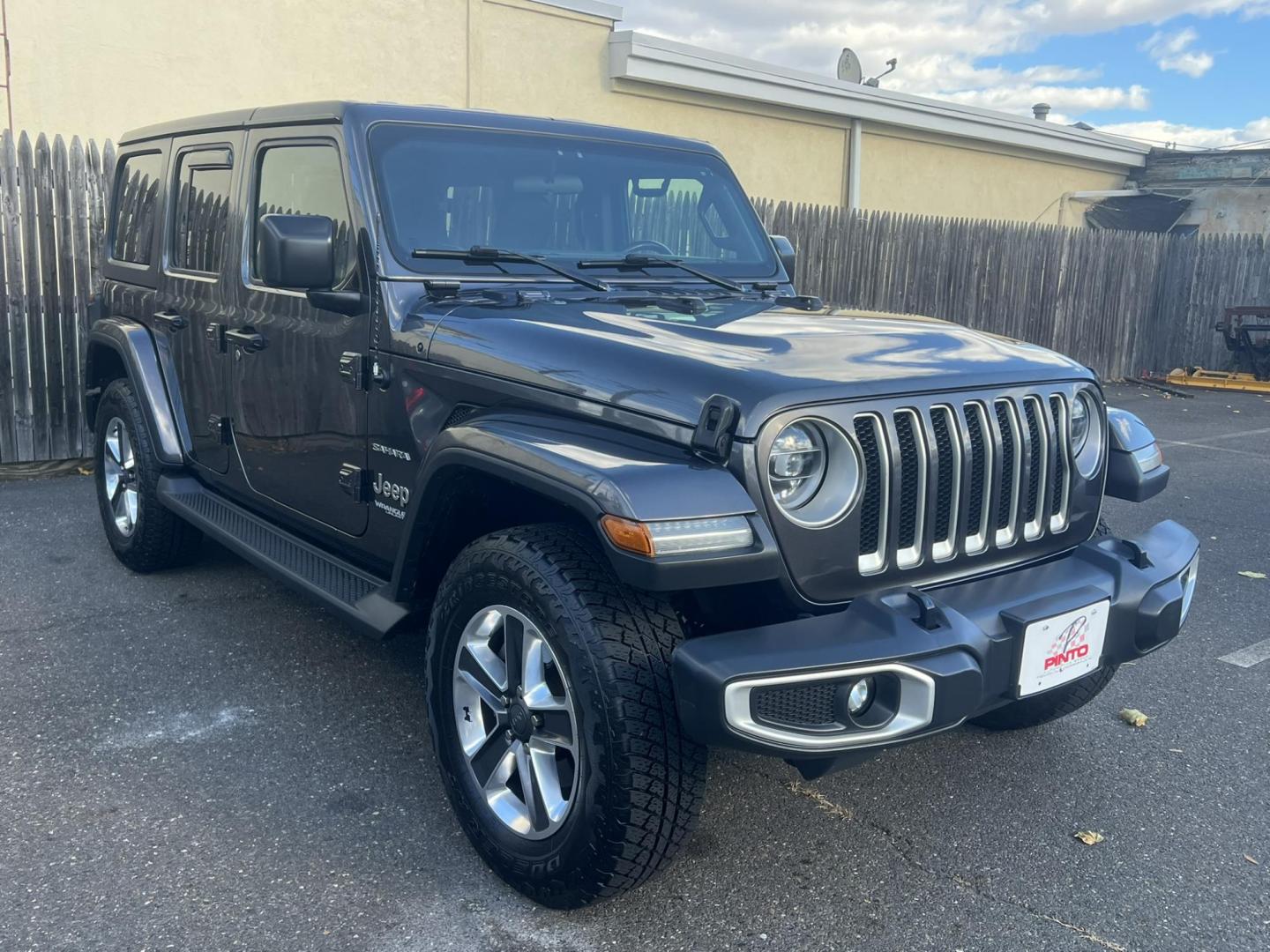 2019 GRAY /Black Jeep Wrangler Unlimited Sahara (1C4HJXEN1KW) with an 2.0L L4 DOHC 16V TURBO engine, 6A transmission, located at 1018 Brunswick Ave, Trenton, NJ, 08638, (609) 989-0900, 40.240086, -74.748085 - Wow! This Sahara is loaded up with great options and a great color combo! Just serviced up and looks and runs like brand new! A must see and drive ASAP while it lasts! Please call Anthony to set up an appt. to see it, 609-273-5100. Financing available!! - Photo#7