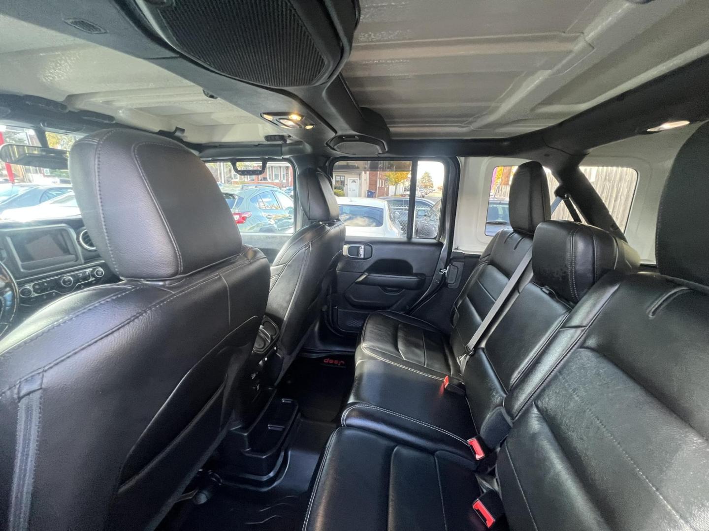 2019 GRAY /Black Jeep Wrangler Unlimited Sahara (1C4HJXEN1KW) with an 2.0L L4 DOHC 16V TURBO engine, 6A transmission, located at 1018 Brunswick Ave, Trenton, NJ, 08638, (609) 989-0900, 40.240086, -74.748085 - Wow! This Sahara is loaded up with great options and a great color combo! Just serviced up and looks and runs like brand new! A must see and drive ASAP while it lasts! Please call Anthony to set up an appt. to see it, 609-273-5100. Financing available!! - Photo#21