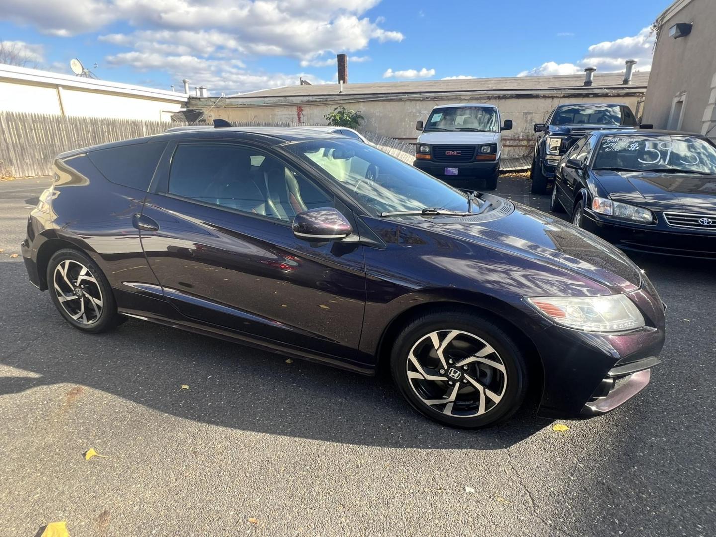 2016 /Black Honda CR-Z EX CVT (JHMZF1D64GS) with an 1.5L L4 SOHC 16V HYBRID engine, CVT transmission, located at 1018 Brunswick Ave, Trenton, NJ, 08638, (609) 989-0900, 40.240086, -74.748085 - This CRZ is absolutely new in every way! Super clean and just serviced up! Please call Anthony to set up an appt, 609-273-5100 - Photo#6