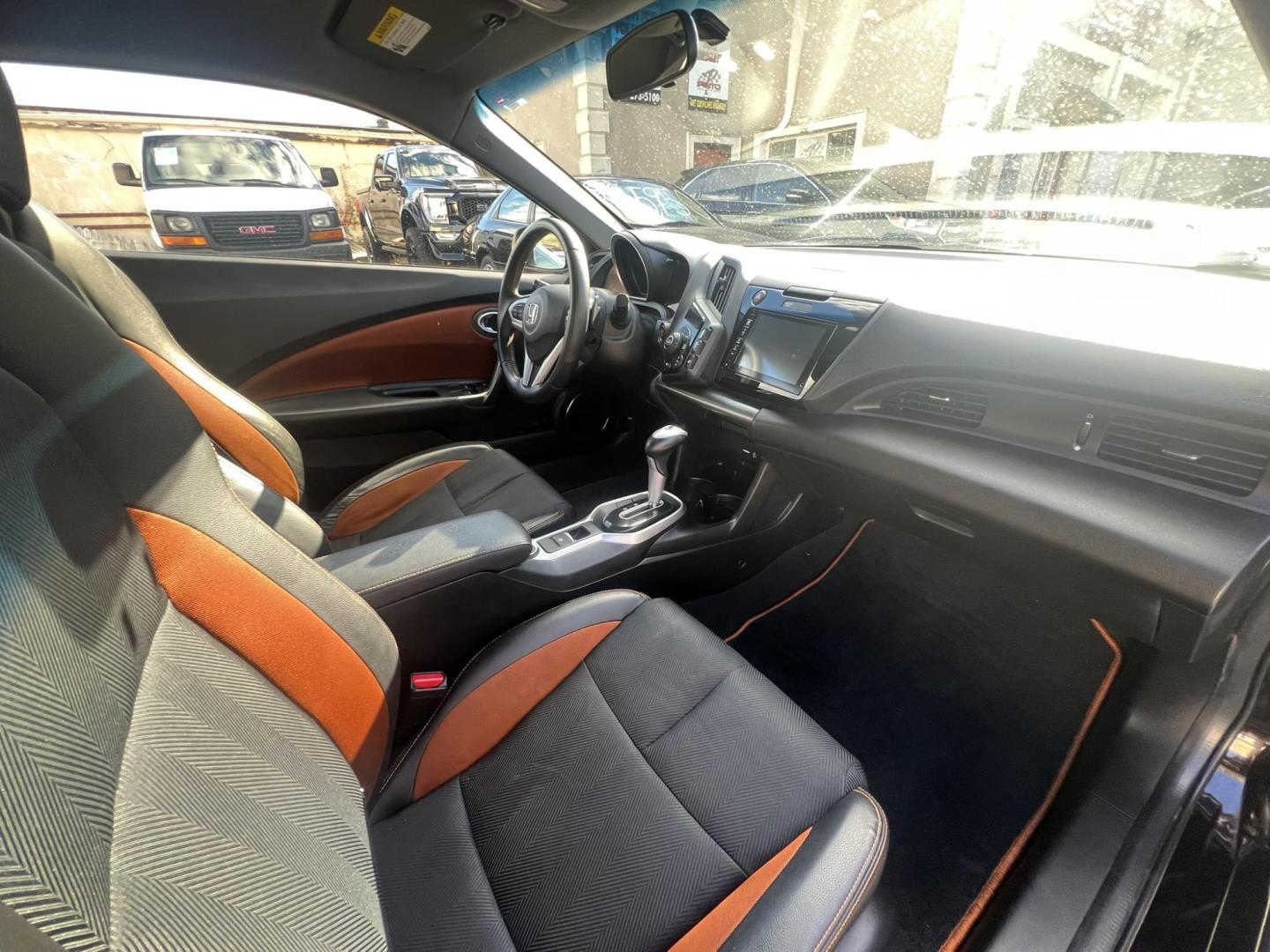 2016 /Black Honda CR-Z EX CVT (JHMZF1D64GS) with an 1.5L L4 SOHC 16V HYBRID engine, CVT transmission, located at 1018 Brunswick Ave, Trenton, NJ, 08638, (609) 989-0900, 40.240086, -74.748085 - This CRZ is absolutely new in every way! Super clean and just serviced up! Please call Anthony to set up an appt, 609-273-5100 - Photo#10