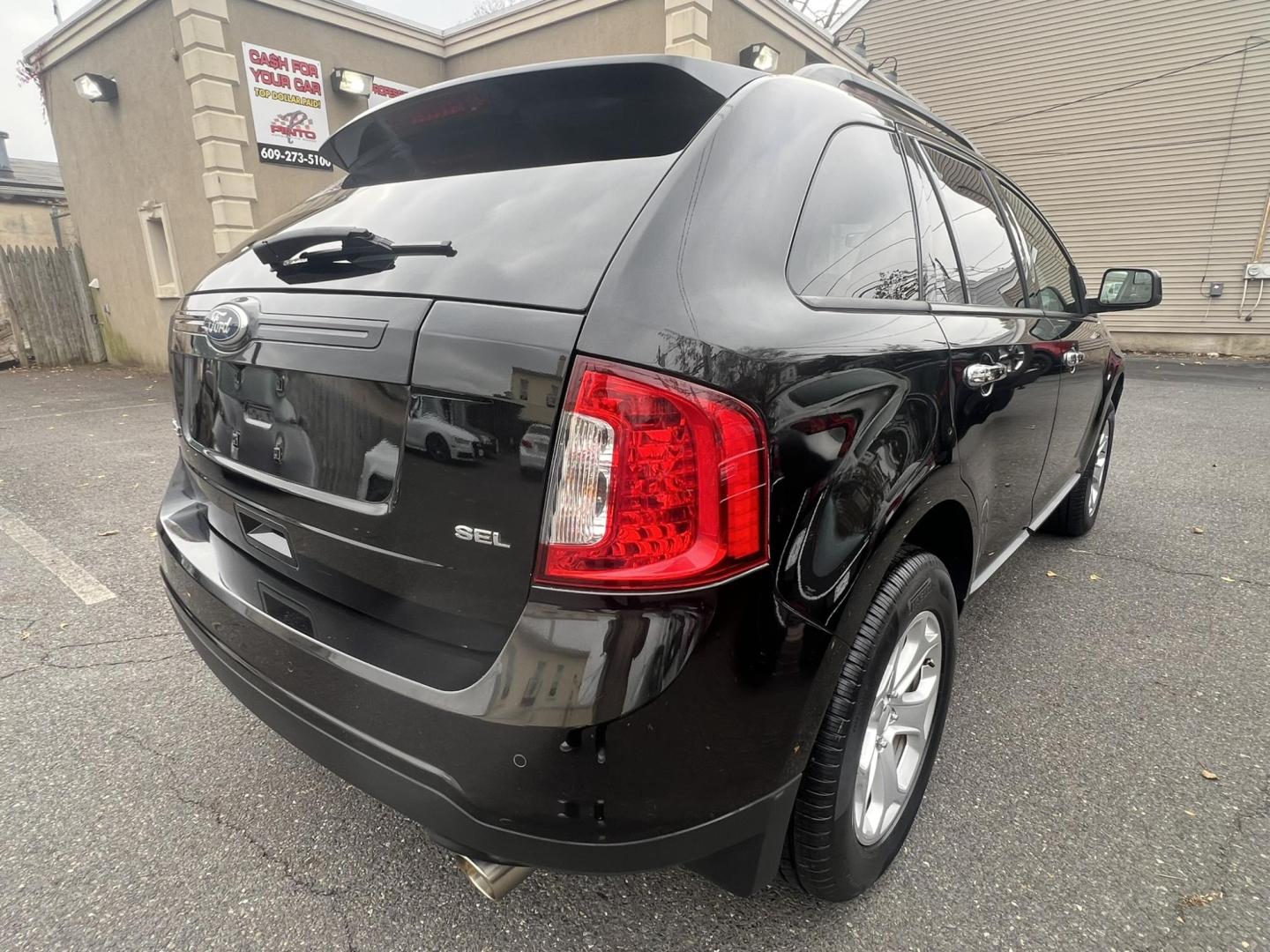 2011 BLACK /Gray Ford Edge SEL FWD (2FMDK3JC0BB) with an 3.5L V6 DOHC 24V engine, 6-Speed Automatic transmission, located at 1018 Brunswick Ave, Trenton, NJ, 08638, (609) 989-0900, 40.240086, -74.748085 - Looking for a clean and well kept SUV? This is it right here, all serviced up and ready to go! Please call Anthony to set up an appt. 609-273-5100 - Photo#5