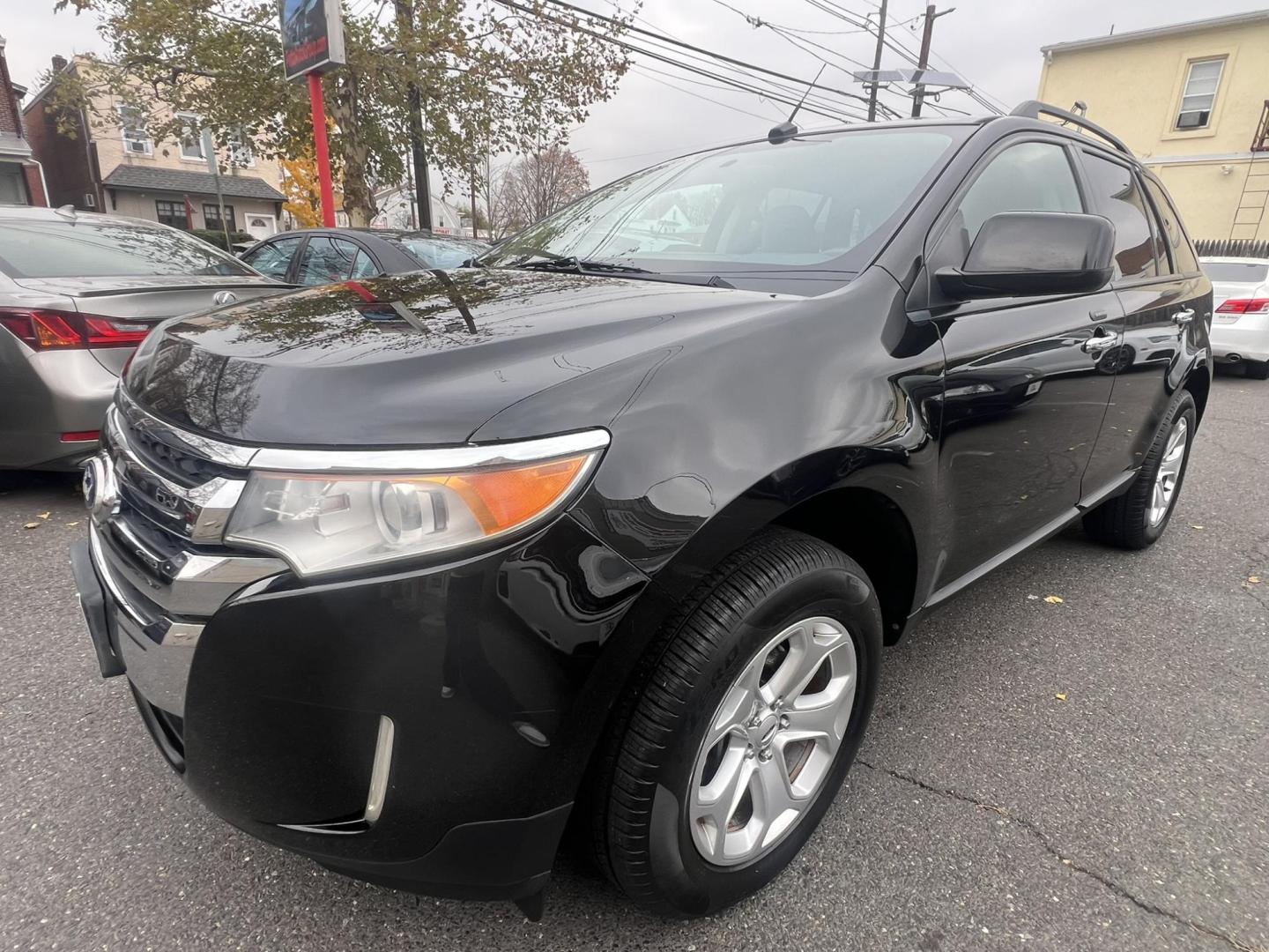 2011 BLACK /Gray Ford Edge SEL FWD (2FMDK3JC0BB) with an 3.5L V6 DOHC 24V engine, 6-Speed Automatic transmission, located at 1018 Brunswick Ave, Trenton, NJ, 08638, (609) 989-0900, 40.240086, -74.748085 - Looking for a clean and well kept SUV? This is it right here, all serviced up and ready to go! Please call Anthony to set up an appt. 609-273-5100 - Photo#9