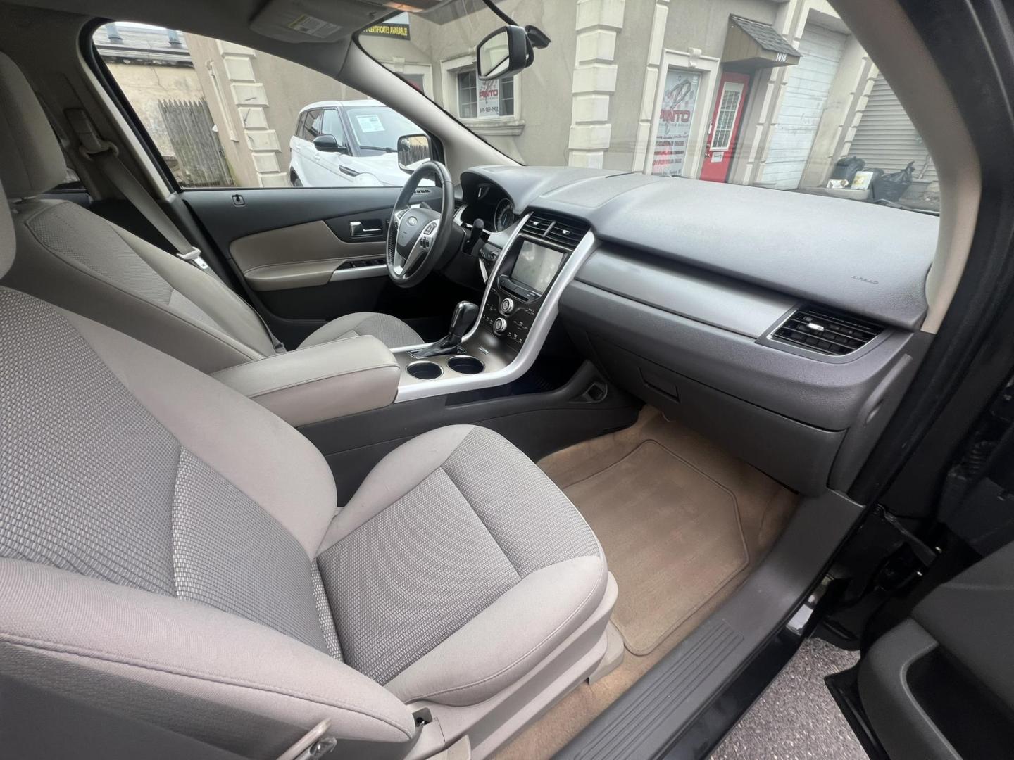 2011 BLACK /Gray Ford Edge SEL FWD (2FMDK3JC0BB) with an 3.5L V6 DOHC 24V engine, 6-Speed Automatic transmission, located at 1018 Brunswick Ave, Trenton, NJ, 08638, (609) 989-0900, 40.240086, -74.748085 - Looking for a clean and well kept SUV? This is it right here, all serviced up and ready to go! Please call Anthony to set up an appt. 609-273-5100 - Photo#17