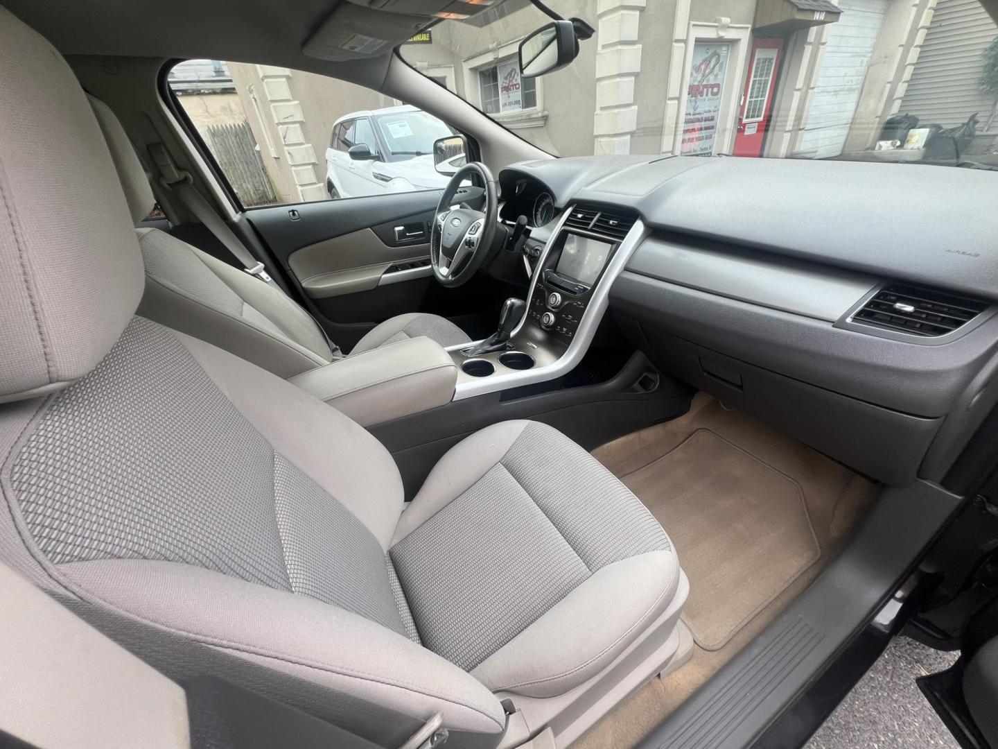 2011 BLACK /Gray Ford Edge SEL FWD (2FMDK3JC0BB) with an 3.5L V6 DOHC 24V engine, 6-Speed Automatic transmission, located at 1018 Brunswick Ave, Trenton, NJ, 08638, (609) 989-0900, 40.240086, -74.748085 - Looking for a clean and well kept SUV? This is it right here, all serviced up and ready to go! Please call Anthony to set up an appt. 609-273-5100 - Photo#20