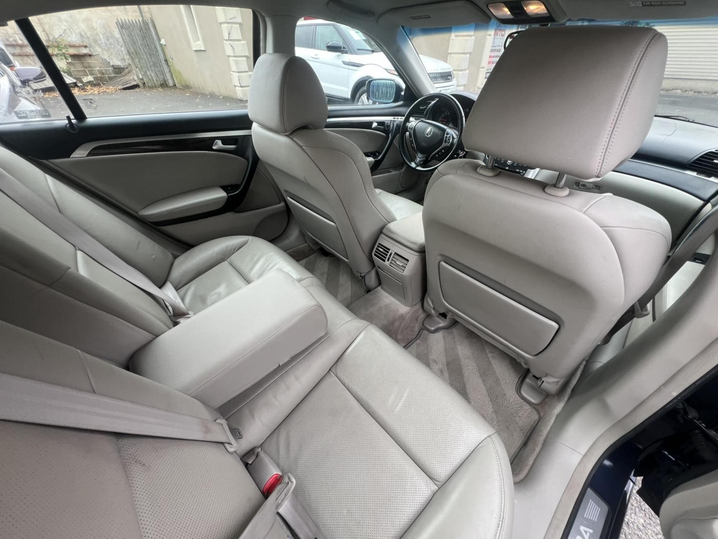 2008 Acura TL 5-Speed AT (19UUA66278A) with an 3.2L V6 SOHC 24V engine, 5-Speed Automatic Overdrive transmission, located at 1018 Brunswick Ave, Trenton, NJ, 08638, (609) 989-0900, 40.240086, -74.748085 - Photo#12