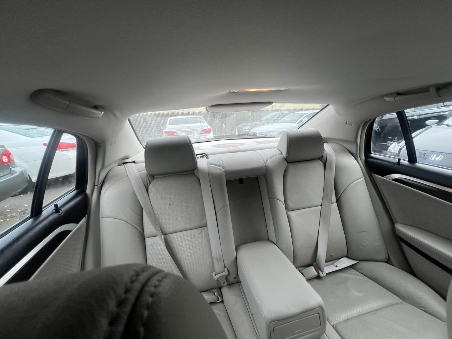 2008 Acura TL 5-Speed AT (19UUA66278A) with an 3.2L V6 SOHC 24V engine, 5-Speed Automatic Overdrive transmission, located at 1018 Brunswick Ave, Trenton, NJ, 08638, (609) 989-0900, 40.240086, -74.748085 - Photo#15