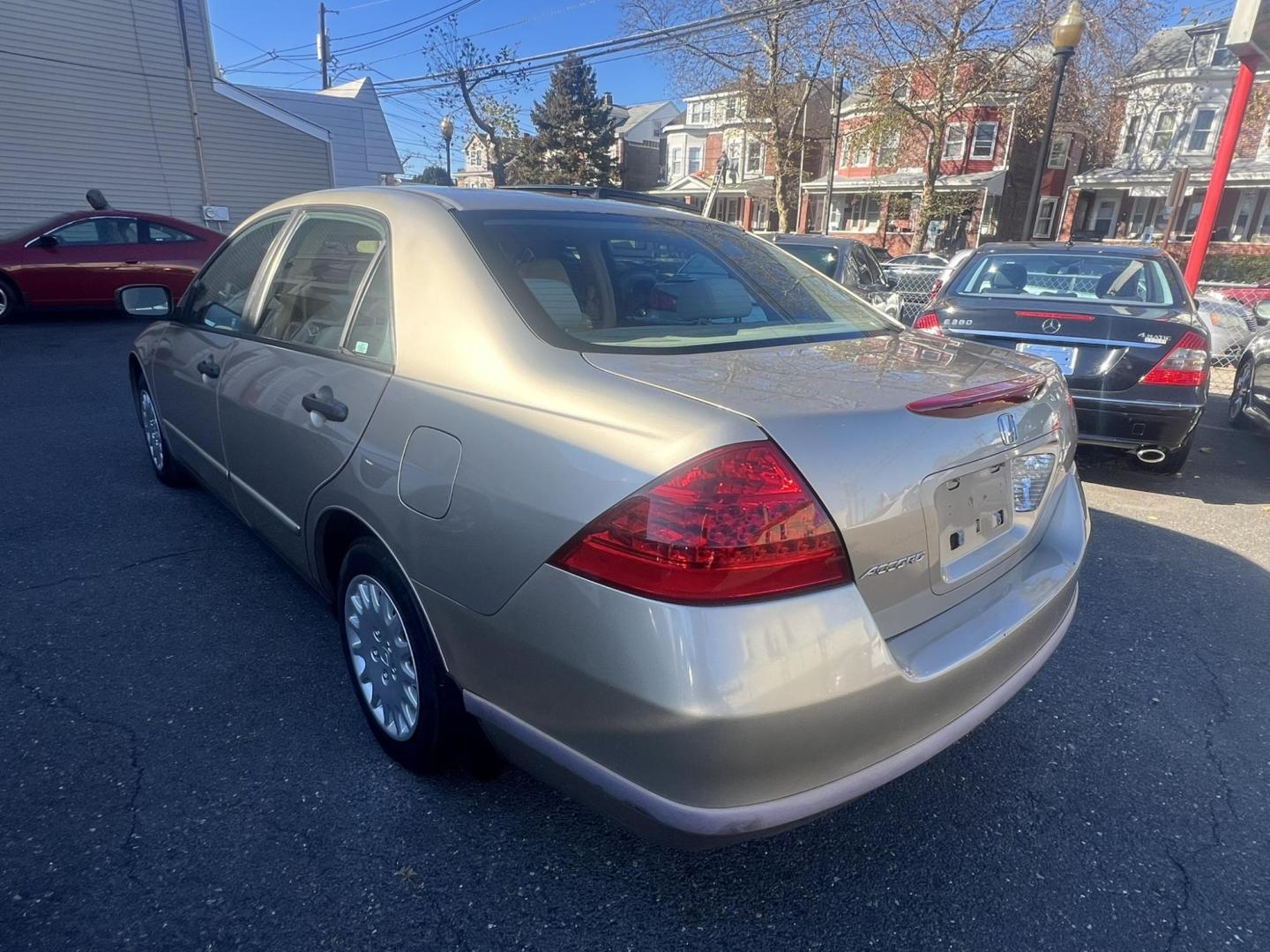 2007 Gold /beige Honda Accord VP Sedan AT (1HGCM56147A) with an 2.4L L4 DOHC 16V engine, 5-Speed Manual Overdrive transmission, located at 1018 Brunswick Ave, Trenton, NJ, 08638, (609) 989-0900, 40.240086, -74.748085 - Yes, that is the actual miles on this super clean Honda Accord! Just Serviced and ready to go! Please call Anthony to set up an appt. 609-273-5100 - Photo#4