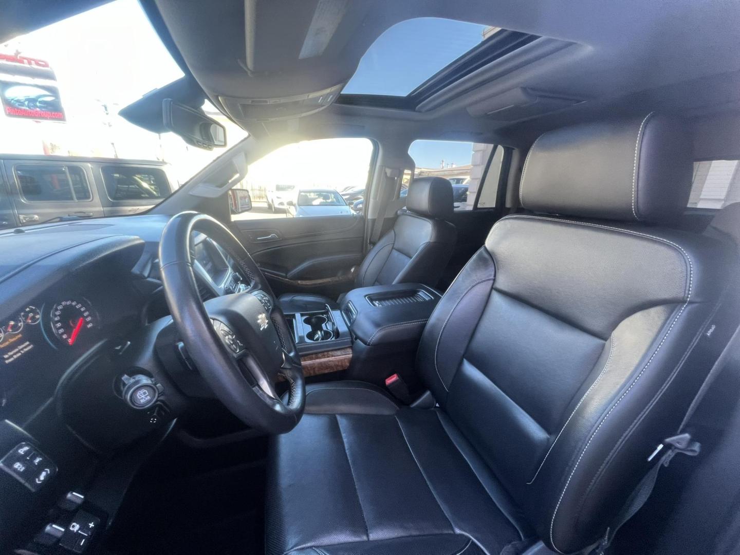 2020 GRAY Chevrolet Tahoe Premier 4WD (1GNSKCKJ8LR) with an 6.2L V8 OHV 16V engine, 6A transmission, located at 1018 Brunswick Ave, Trenton, NJ, 08638, (609) 989-0900, 40.240086, -74.748085 - Photo#11