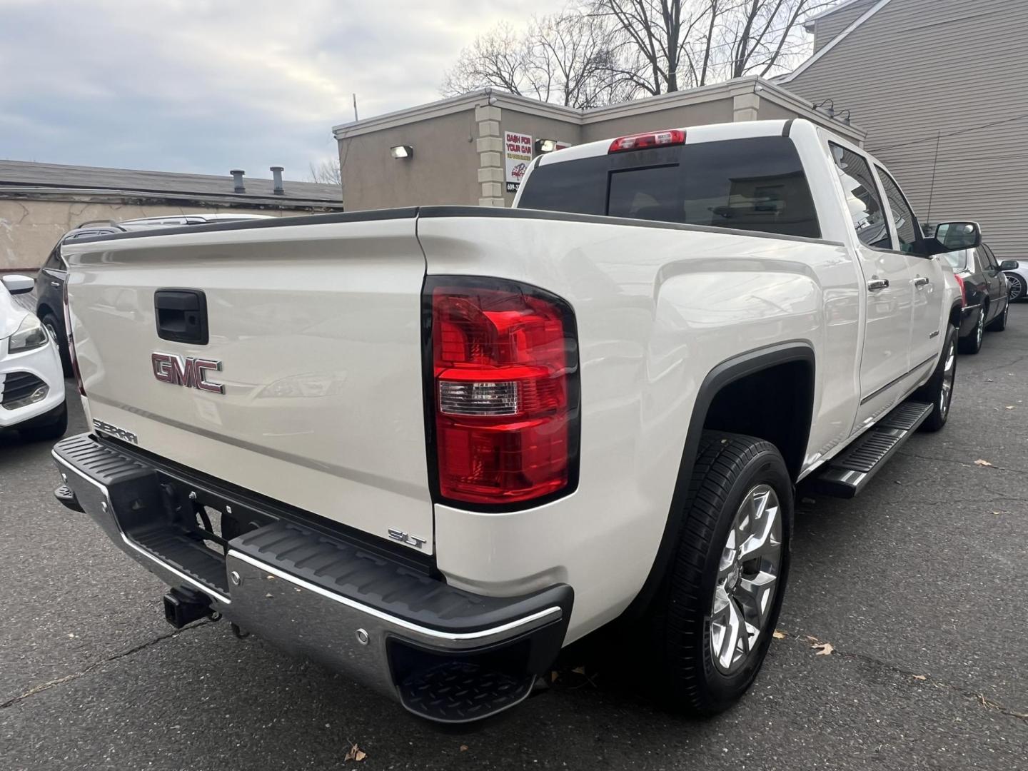 2015 White /Tan Leather GMC Sierra 1500 SLT Crew Cab Long Box 4WD (3GTU2VEC8FG) with an 5.3L V8 OHV 16V engine, 6-Speed Automatic transmission, located at 1018 Brunswick Ave, Trenton, NJ, 08638, (609) 989-0900, 40.240086, -74.748085 - This Truck is in almost new condition and all serviced up! A super clean one owner GMC Sierra in a really great color combo! A must see to appreciate. Please call Anthony to set up an appt. and test drive 609-273-5100 - Photo#4