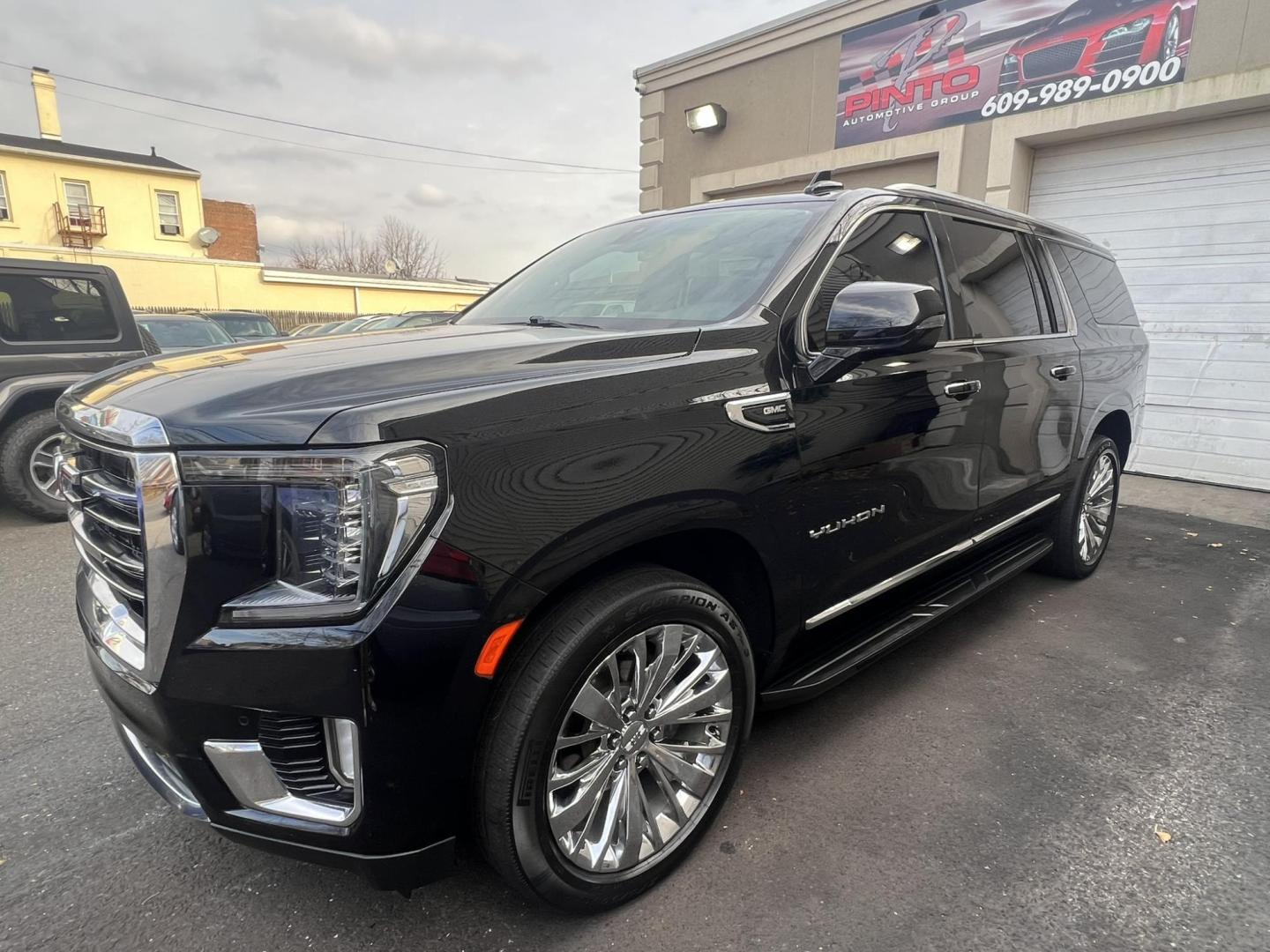 2021 BLACK GMC Yukon XL SLT 4WD (1GKS2GKD3MR) with an 5.3L V8 OHV 16V engine, 6A transmission, located at 1018 Brunswick Ave, Trenton, NJ, 08638, (609) 989-0900, 40.240086, -74.748085 - Photo#2