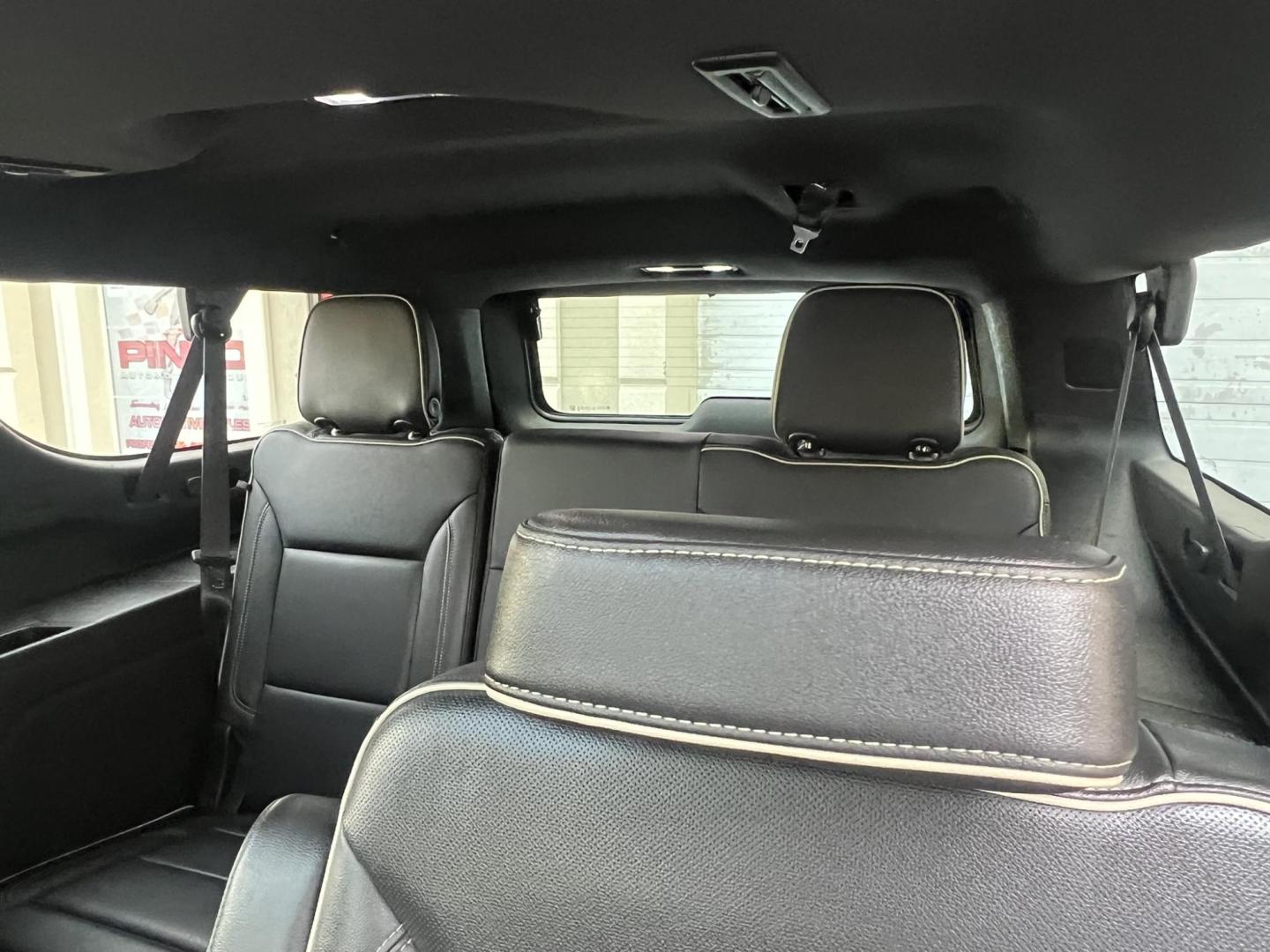 2021 BLACK GMC Yukon XL SLT 4WD (1GKS2GKD3MR) with an 5.3L V8 OHV 16V engine, 6A transmission, located at 1018 Brunswick Ave, Trenton, NJ, 08638, (609) 989-0900, 40.240086, -74.748085 - Photo#9