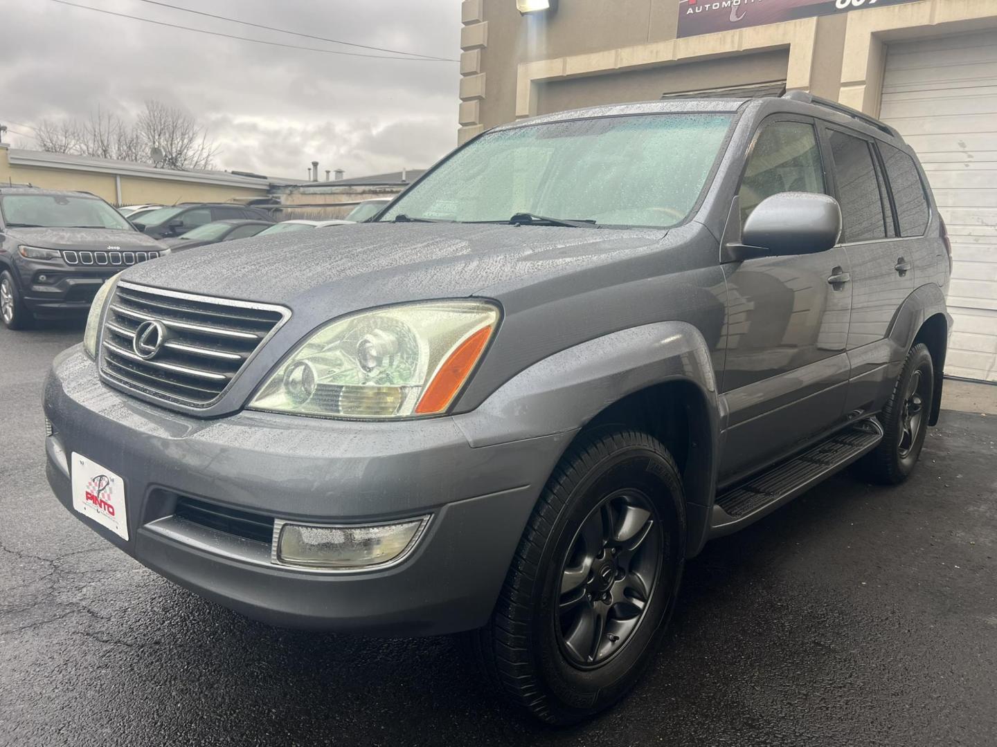 2007 Lexus GX 470 Sport Utility (JTJBT20X970) with an 4.7L V8 DOHC 32V engine, 5-Speed Automatic Overdrive transmission, located at 1018 Brunswick Ave, Trenton, NJ, 08638, (609) 989-0900, 40.240086, -74.748085 - Here is one clean super reliable vehicle! Serviced up and ready to go for the next 10 years for sure! Please call Anthony to set up an appt. to see and test drive ASAP! 6092735100 - Photo#4