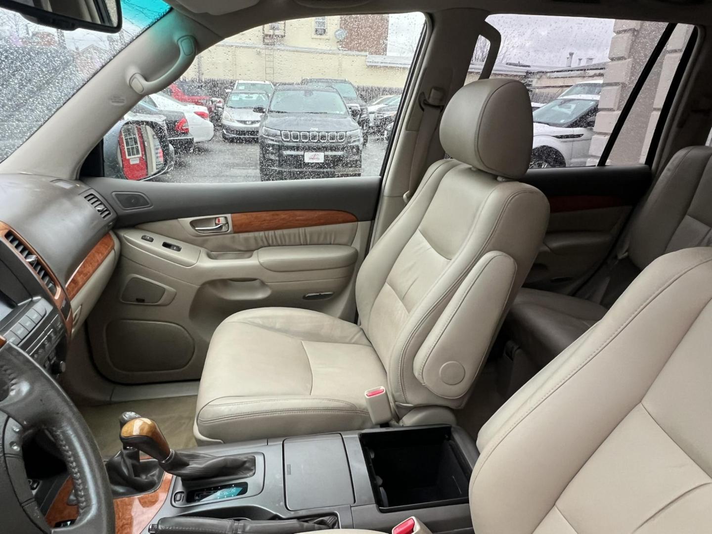 2007 Lexus GX 470 Sport Utility (JTJBT20X970) with an 4.7L V8 DOHC 32V engine, 5-Speed Automatic Overdrive transmission, located at 1018 Brunswick Ave, Trenton, NJ, 08638, (609) 989-0900, 40.240086, -74.748085 - Here is one clean super reliable vehicle! Serviced up and ready to go for the next 10 years for sure! Please call Anthony to set up an appt. to see and test drive ASAP! 6092735100 - Photo#21