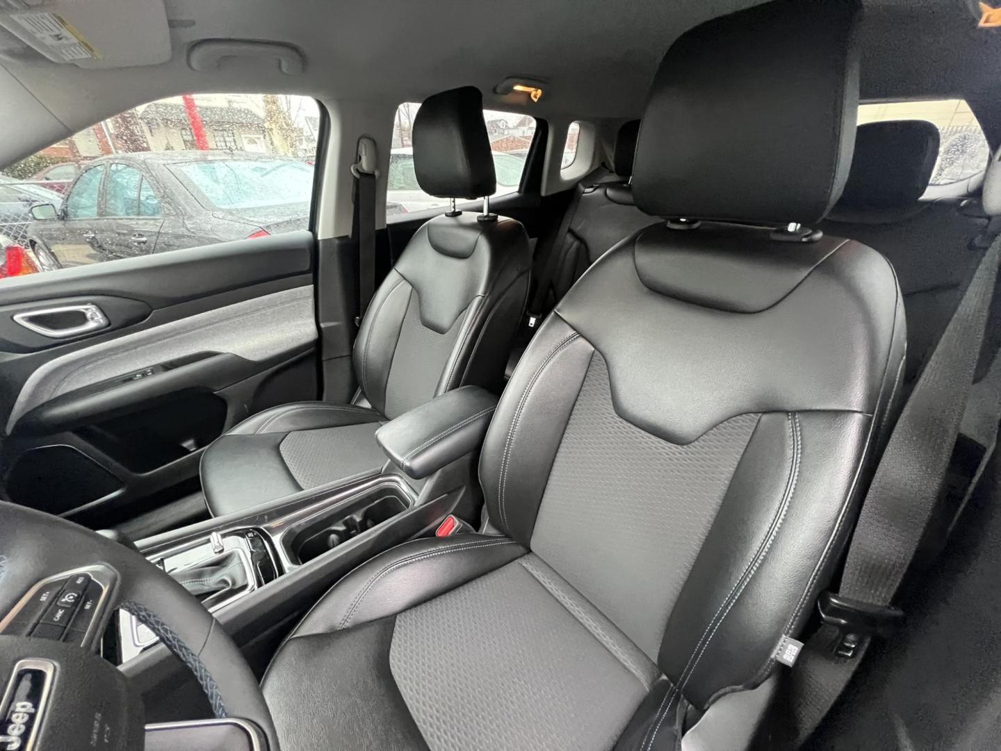 2022 BLACK Jeep Compass Latitude 4WD (3C4NJDBB1NT) with an 2.4L L4 DOHC 16V engine, located at 1018 Brunswick Ave, Trenton, NJ, 08638, (609) 989-0900, 40.240086, -74.748085 - Photo#8