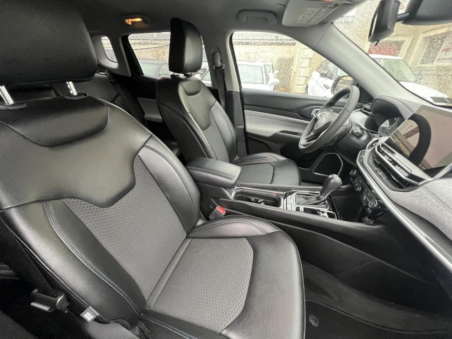 2022 BLACK Jeep Compass Latitude 4WD (3C4NJDBB1NT) with an 2.4L L4 DOHC 16V engine, located at 1018 Brunswick Ave, Trenton, NJ, 08638, (609) 989-0900, 40.240086, -74.748085 - Photo#12