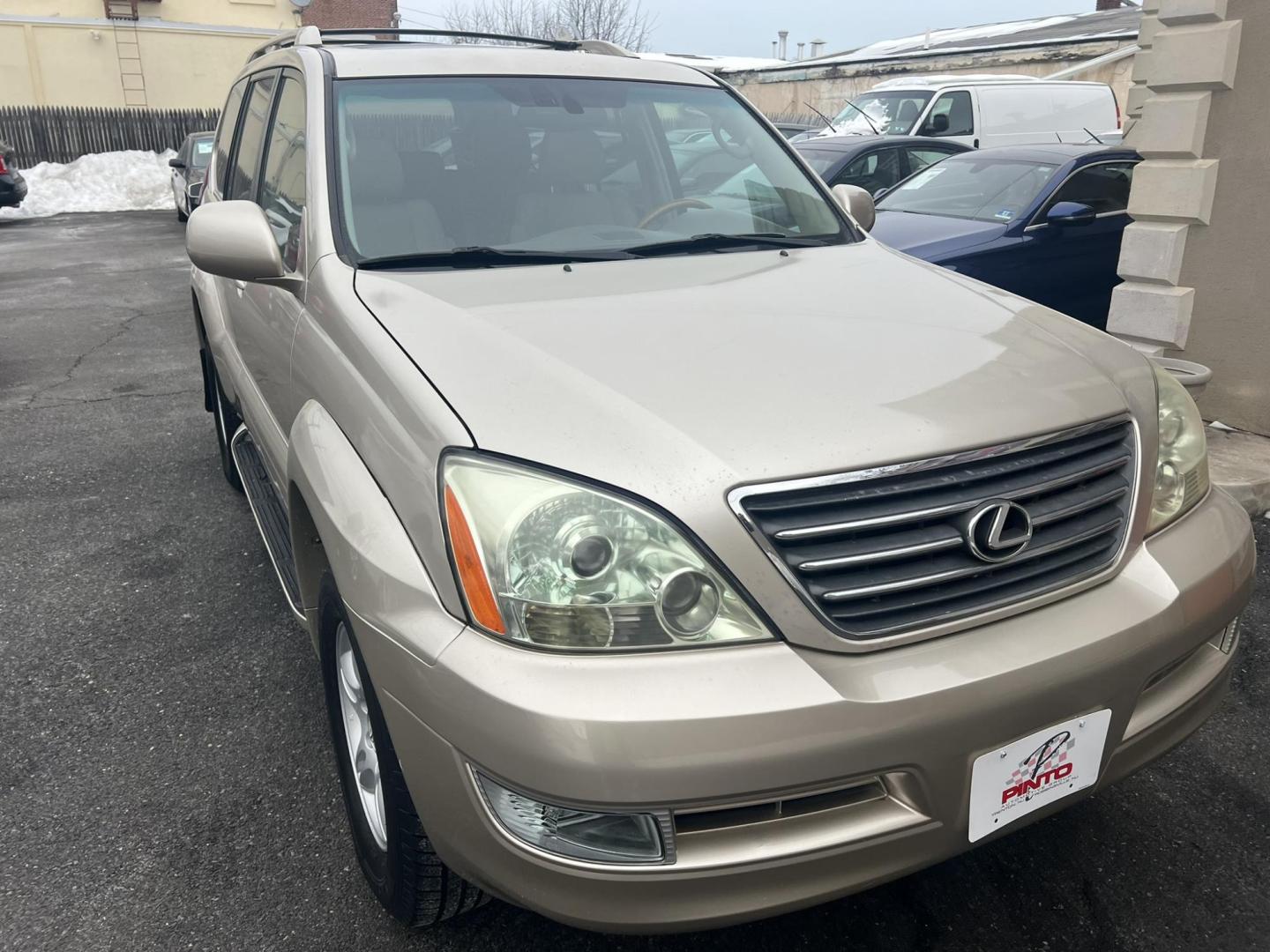 2006 Gold /Tan Lexus GX 470 Sport Utility (JTJBT20X360) with an 4.7L V8 DOHC 32V engine, 5-Speed Automatic Overdrive transmission, located at 1018 Brunswick Ave, Trenton, NJ, 08638, (609) 989-0900, 40.240086, -74.748085 - Here is a very low miled, 1 Owner Lexus GX 470! Very well maintained and ready to go! Fully serviced up with a new timing belt and water pump at 62k miles completed by Lexus Dealer!! Detailed and runs like new! A must see and test drive ASAP, please call Anthony to set up an appointment 609-273-510 - Photo#8