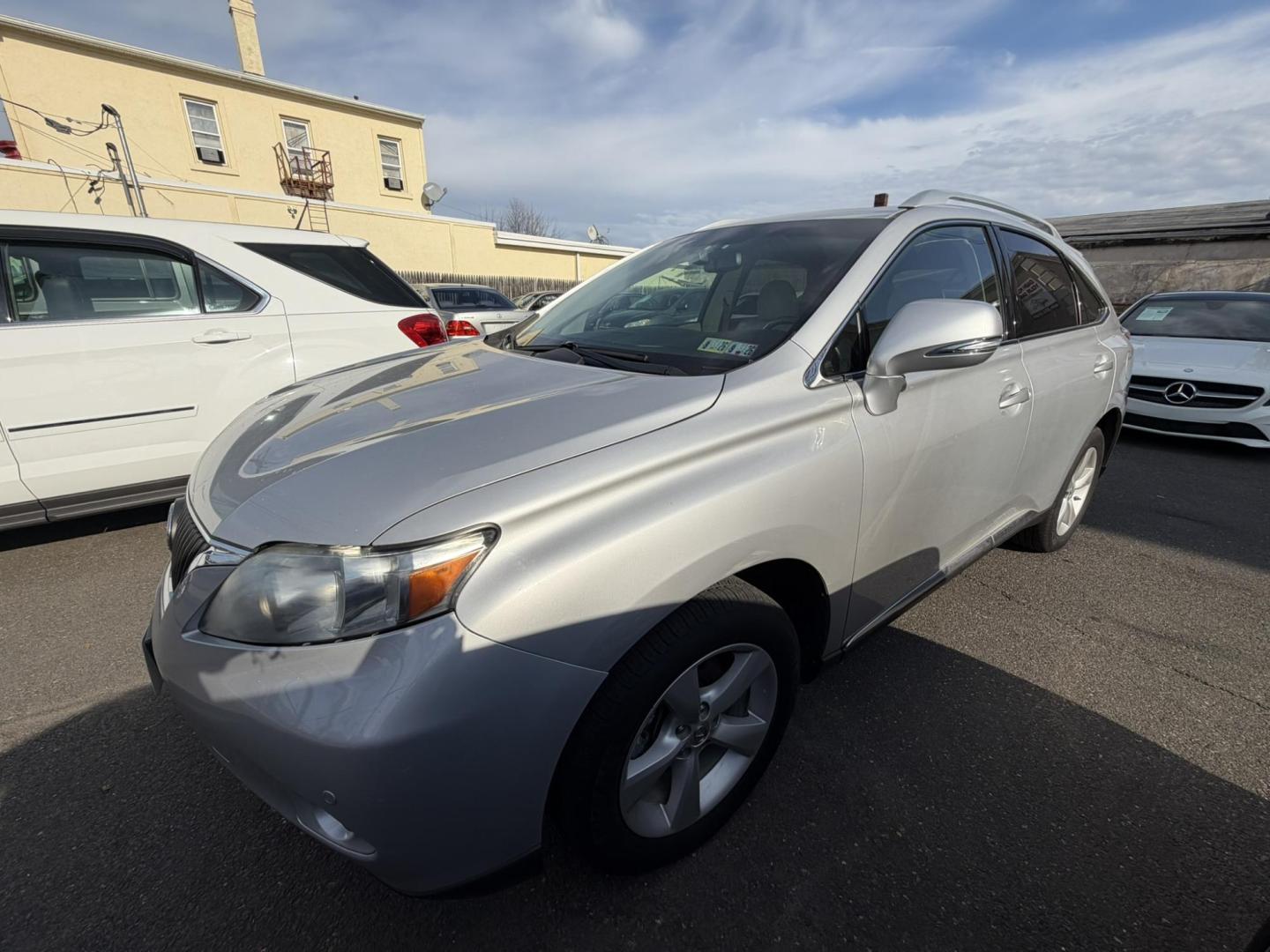 2011 SILVER /Gray Leather Lexus RX 350 AWD (2T2BK1BA6BC) with an 3.5L V6 DOHC 24V engine, 5-Speed Automatic transmission, located at 1018 Brunswick Ave, Trenton, NJ, 08638, (609) 989-0900, 40.240086, -74.748085 - Photo#0