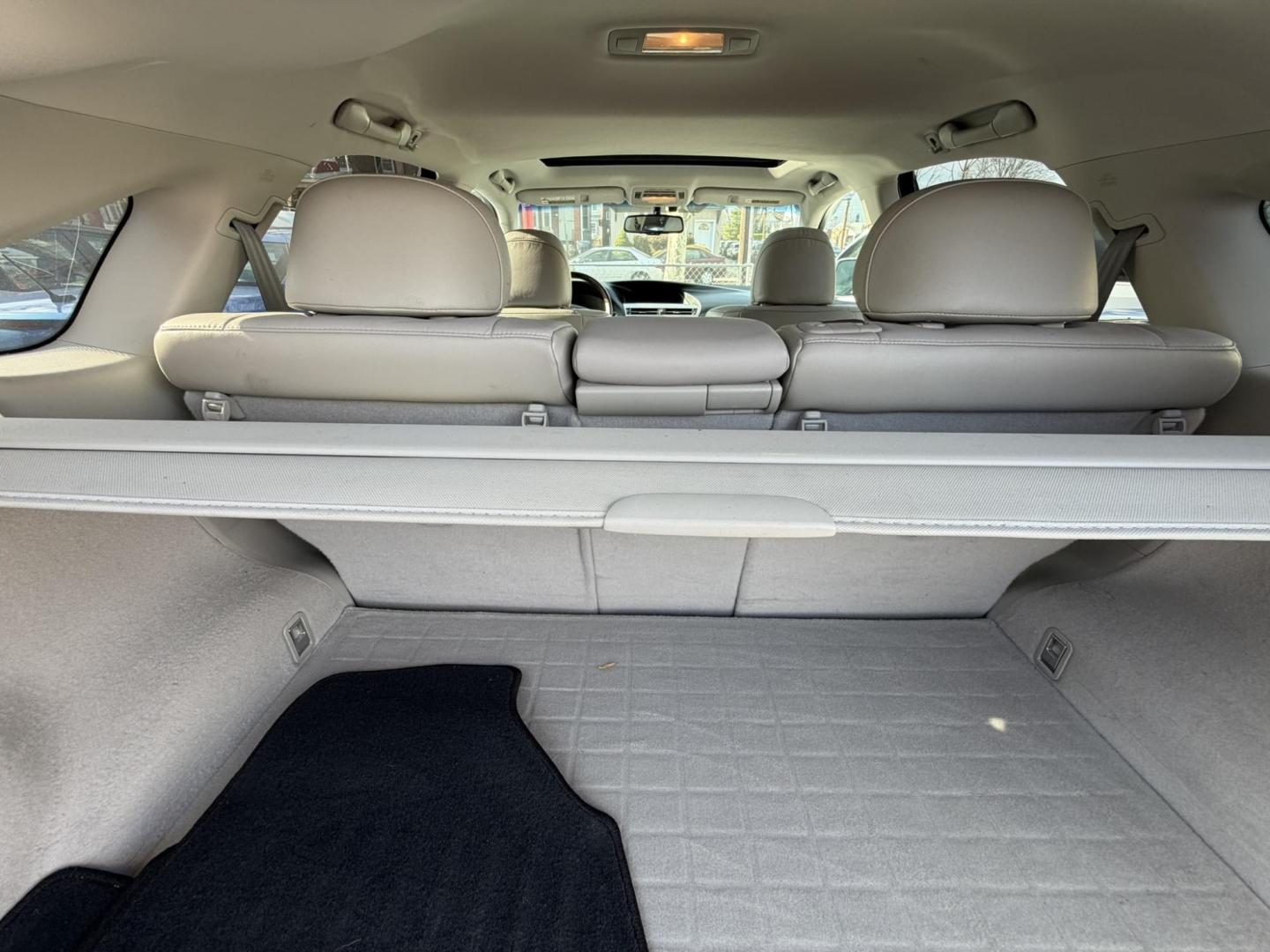 2011 SILVER /Gray Leather Lexus RX 350 AWD (2T2BK1BA6BC) with an 3.5L V6 DOHC 24V engine, 5-Speed Automatic transmission, located at 1018 Brunswick Ave, Trenton, NJ, 08638, (609) 989-0900, 40.240086, -74.748085 - Photo#13