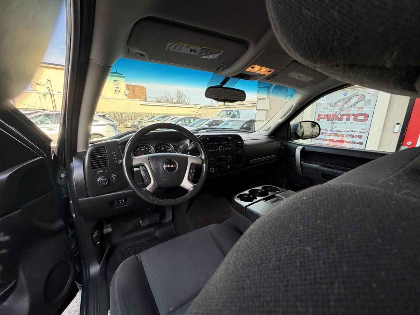 2011 BLUE /Black GMC Sierra 1500 SLE Crew Cab 4WD (3GTP2VE39BG) with an 5.3L V8 OHV 16V FFV engine, 4-Speed Automatic transmission, located at 1018 Brunswick Ave, Trenton, NJ, 08638, (609) 989-0900, 40.240086, -74.748085 - Photo#9